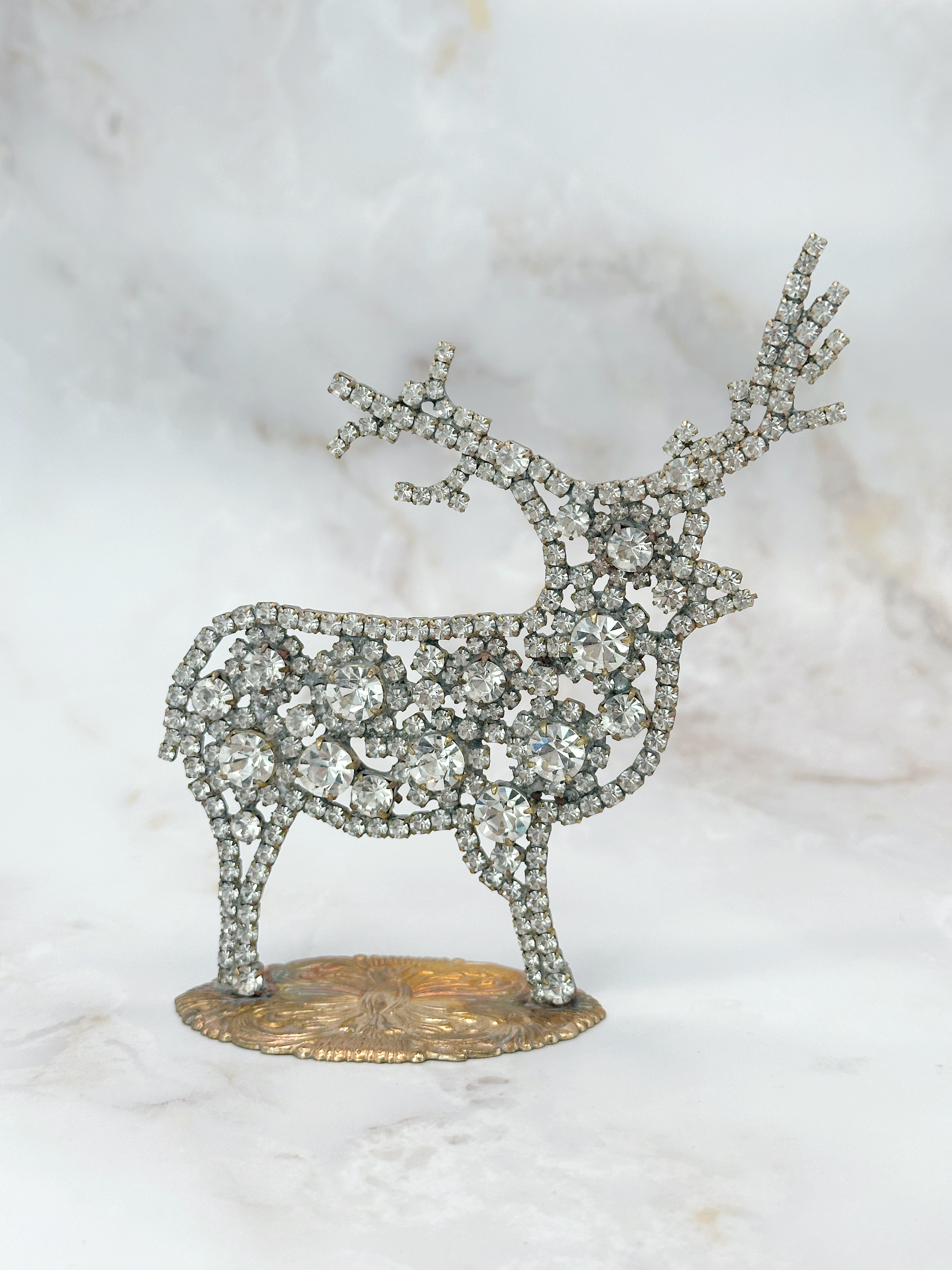 Funkelnde Gablonzer Rentier-Figur aus weißem Strass