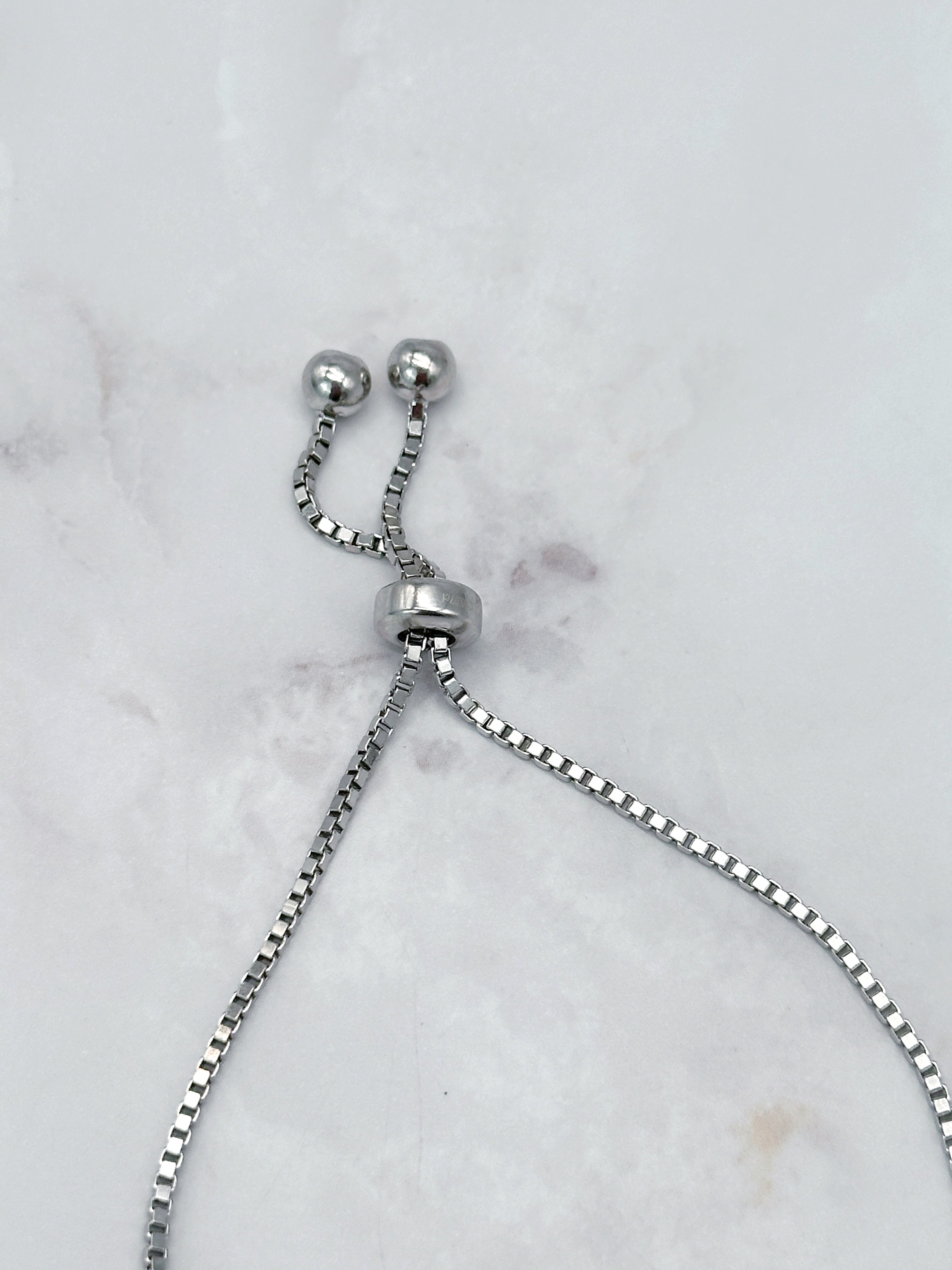 Armband aus 925 Silber mit Strass-Mittelteil und Achtkantdiamanten