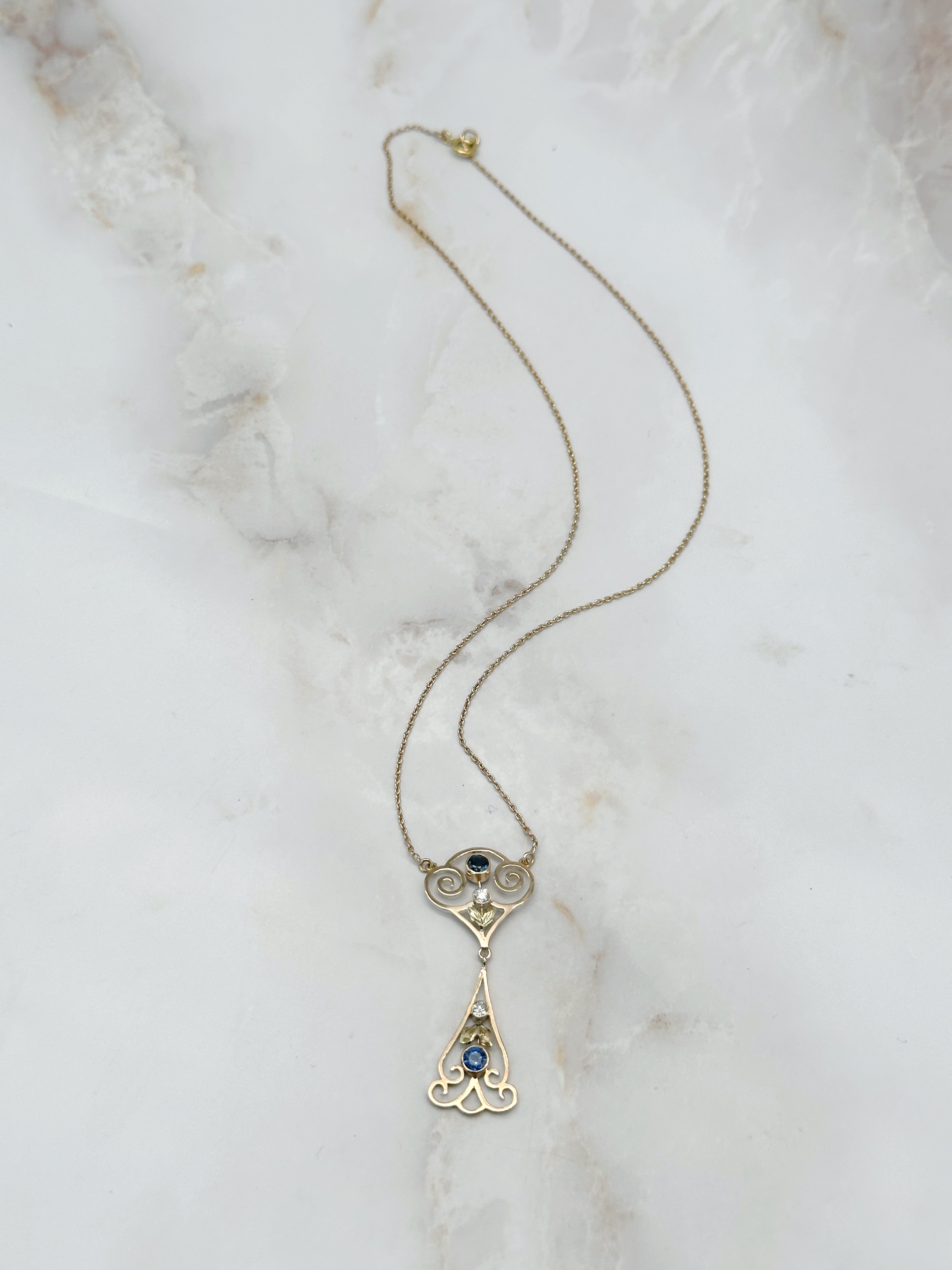 Halskette im Jugendstil-Design – 585 Gelbgold mit Saphiren und Diamanten