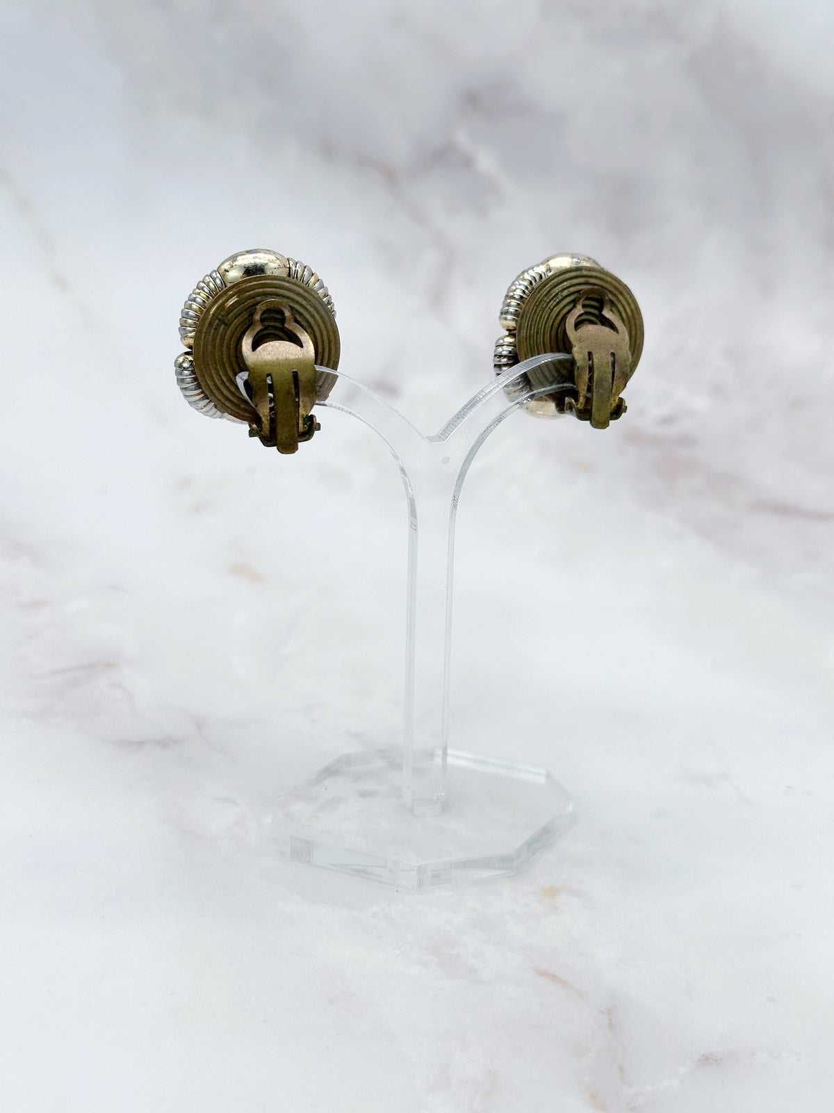 Elegante Ohrclips mit Schlangenkettenmotiv