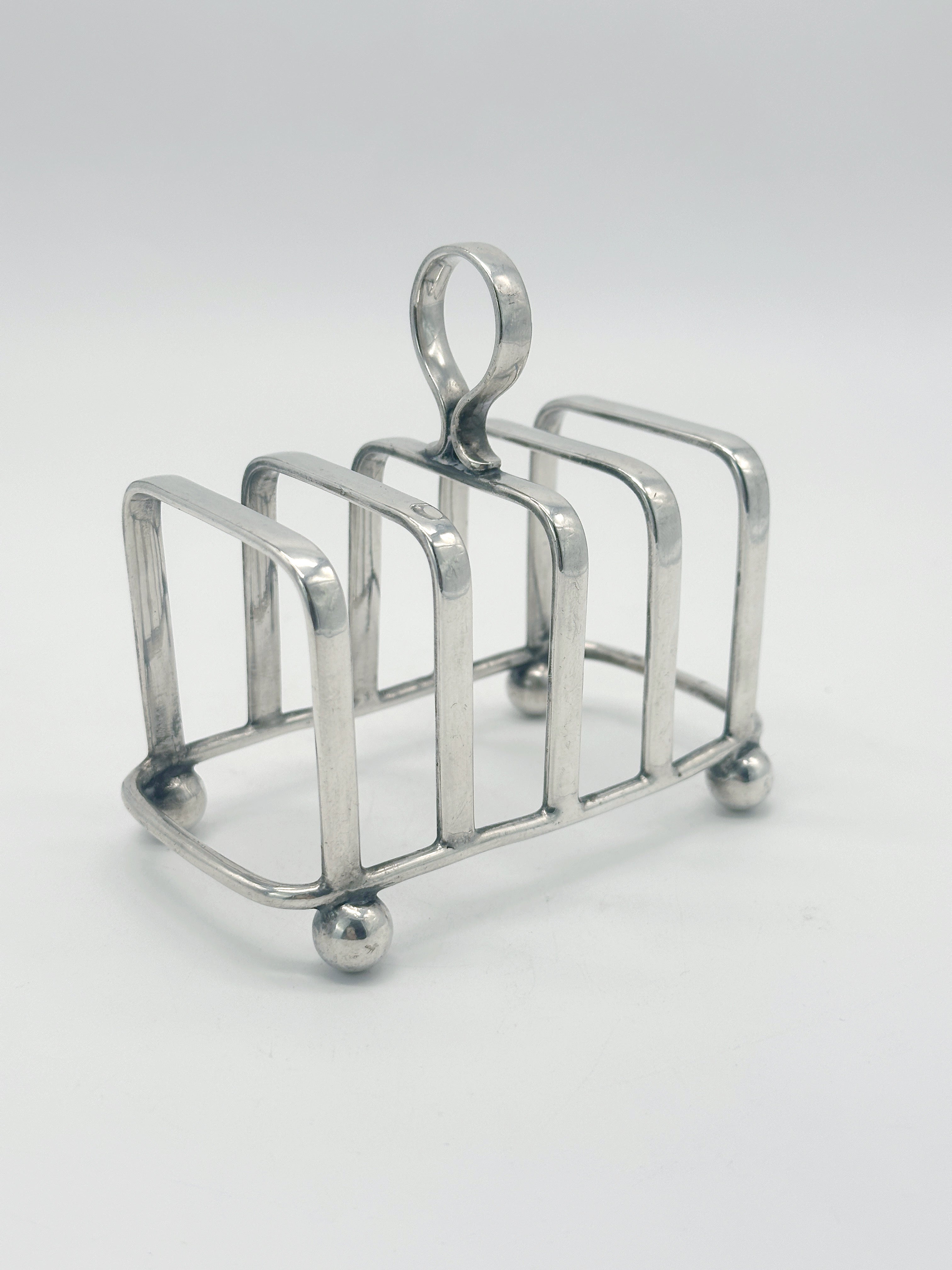 Antiker versilberter Toastständer für vier Scheiben