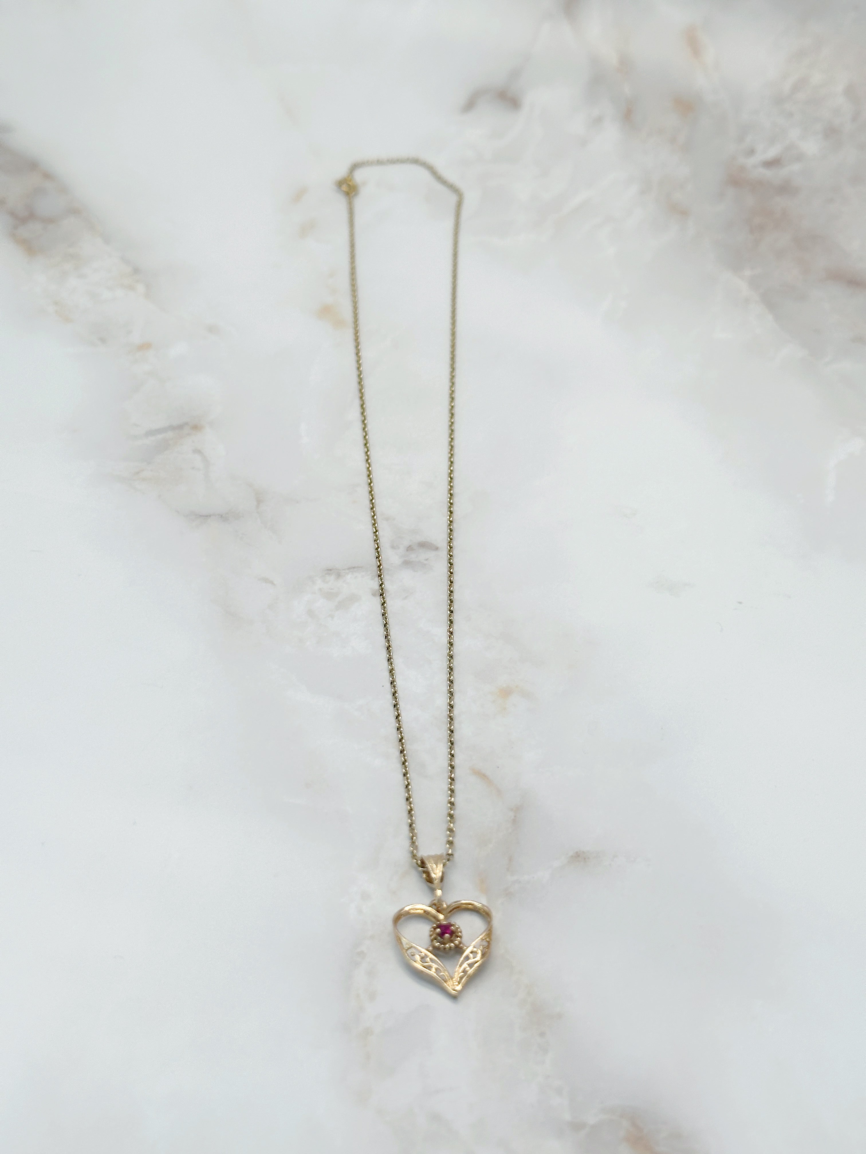 Feine Vintage Goldkette 585 mit Rubin-Herz