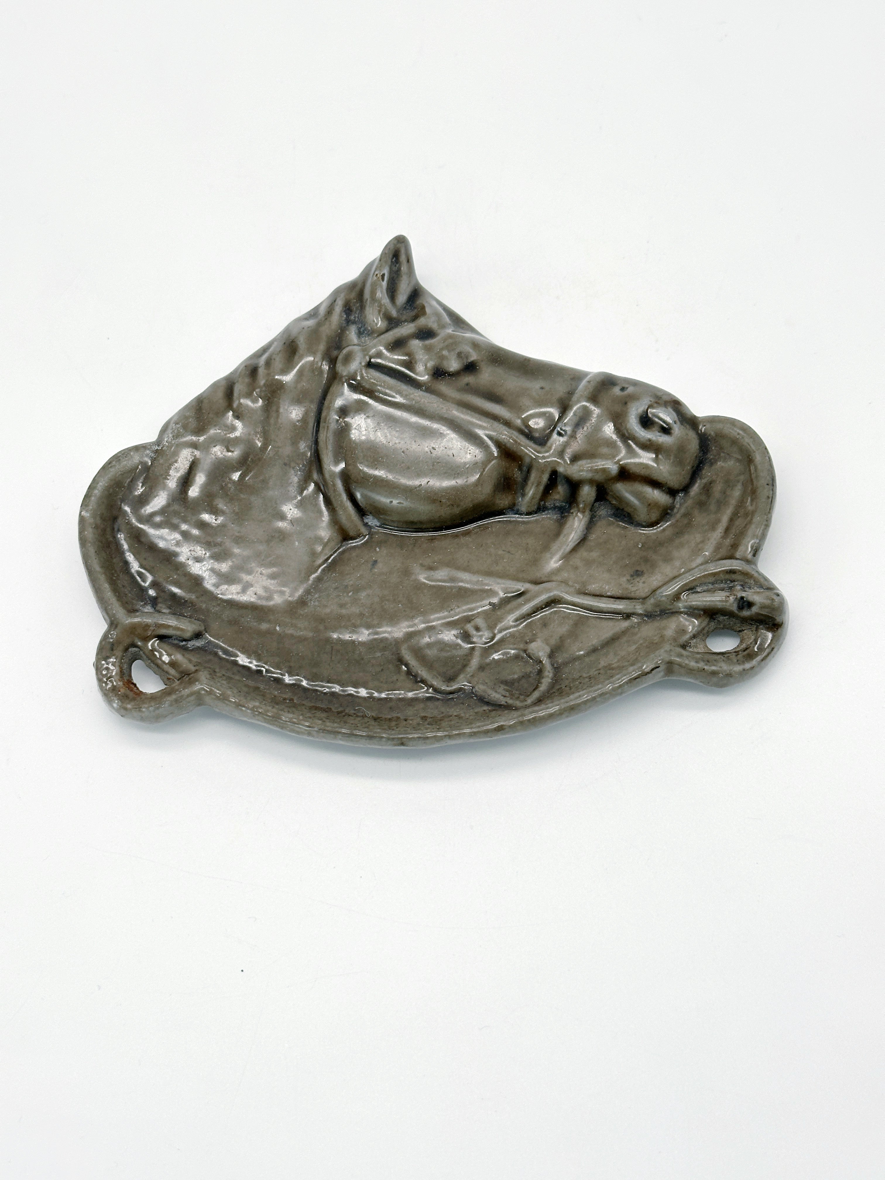 Vintage Gusseisen Ablage mit Pferdemotiv