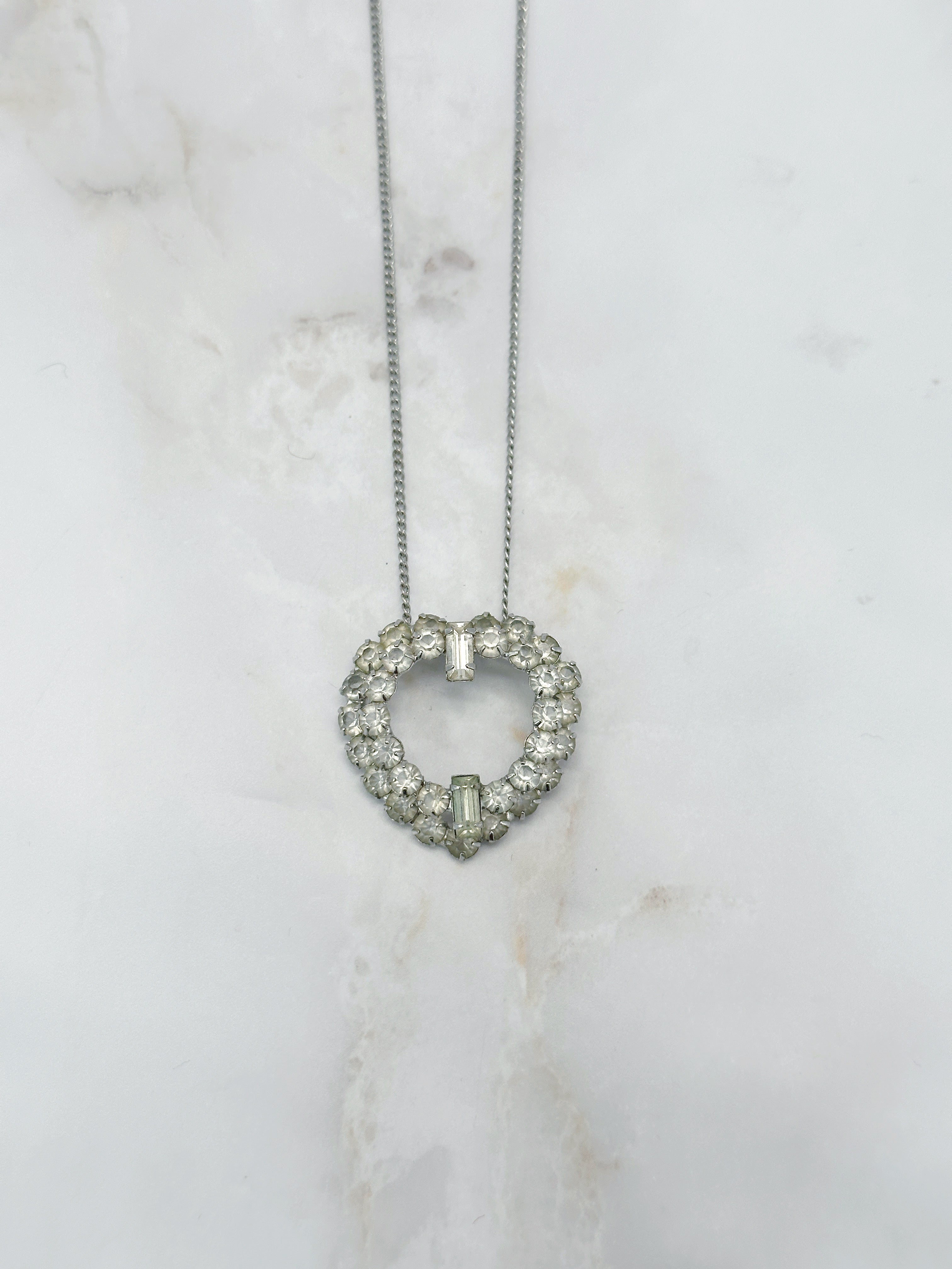 Vintage Sterling Silber Halskette mit funkelndem Strass-Herz & Baguetten