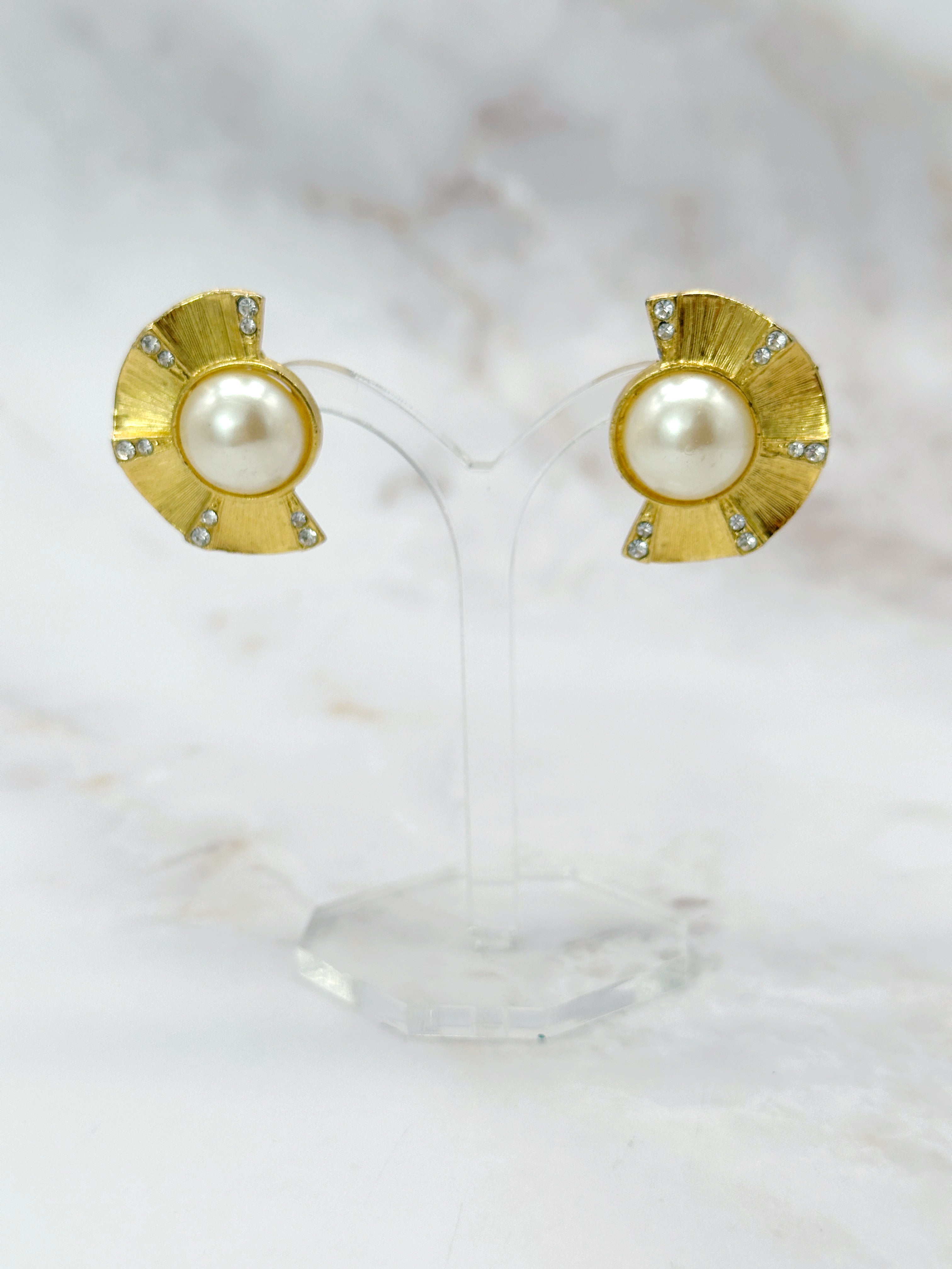 Fächerartige Vintage Ohrclips mit Strass & Kunstperlen