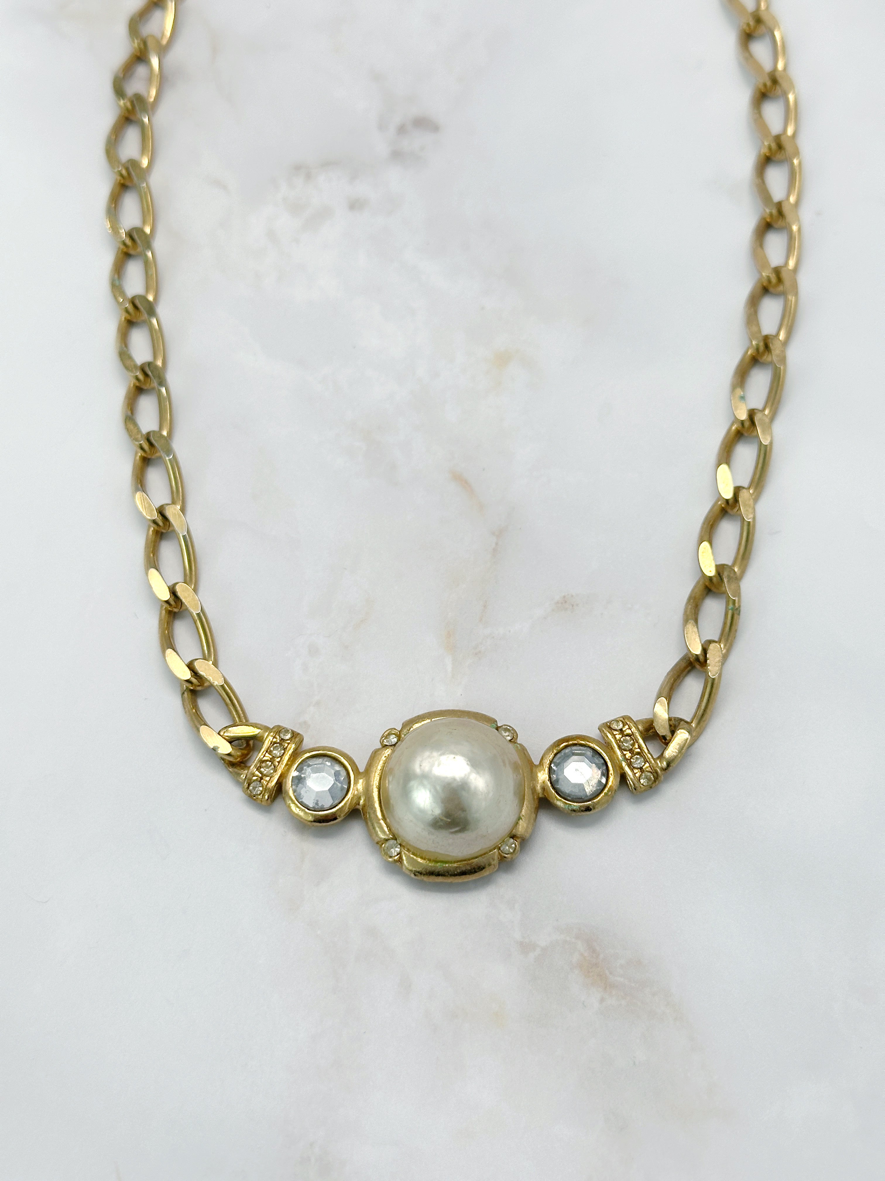 Edle Vintage Halskette 18K vergoldet mit Barockperle und Kristallen