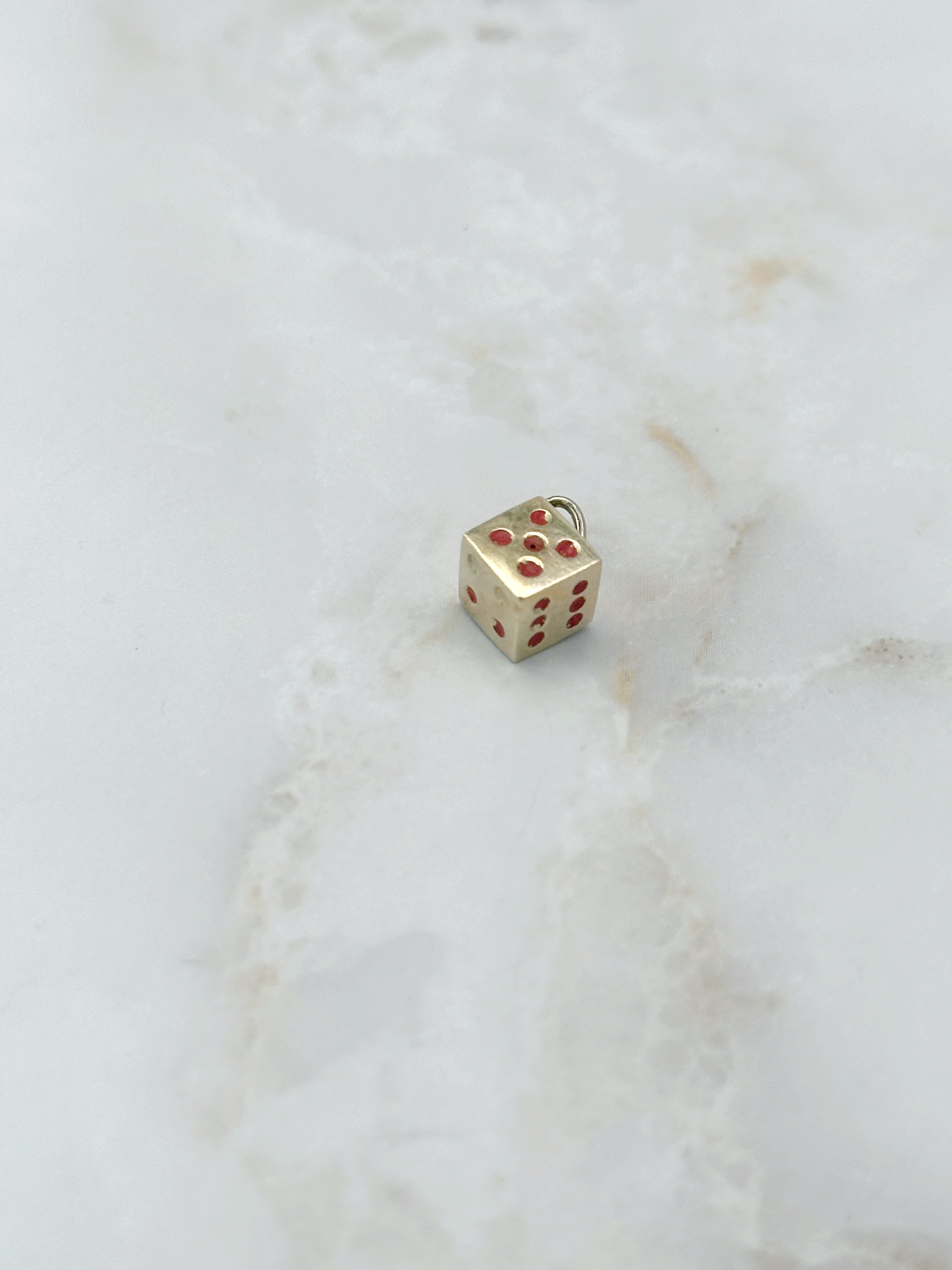 Anhänger Würfel in 585 Gelbgold mit roten Augen