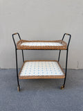 Mid-Century Servierwagen mit abnehmbaren Tabletts und Korbgeflecht
