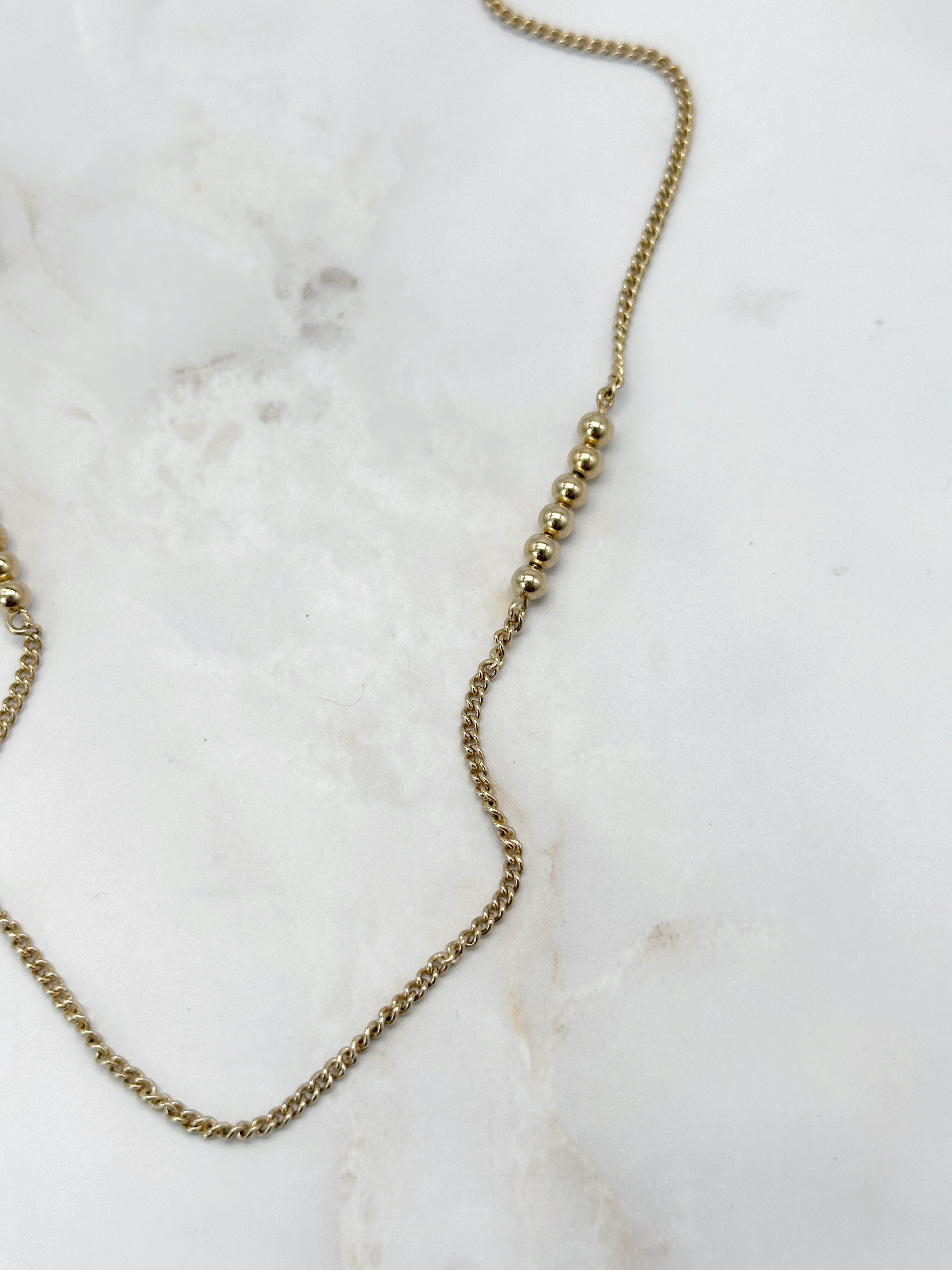 Signierte Vintage Halskette von Avon fein vergoldet mit Kugeln