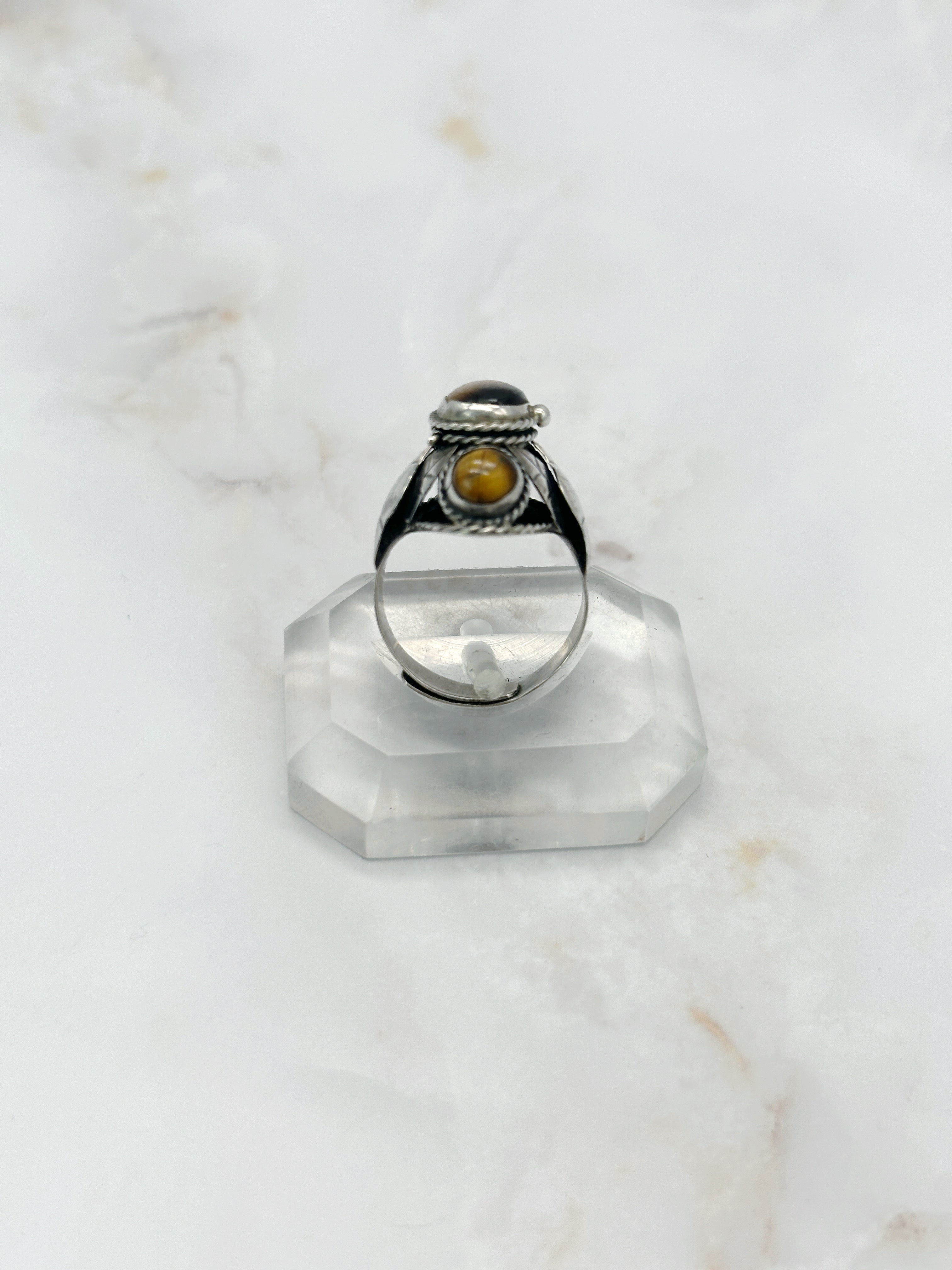 Ausgefallener Silberring aus Mexiko mit Achat- und Tigerauge-Cabochons