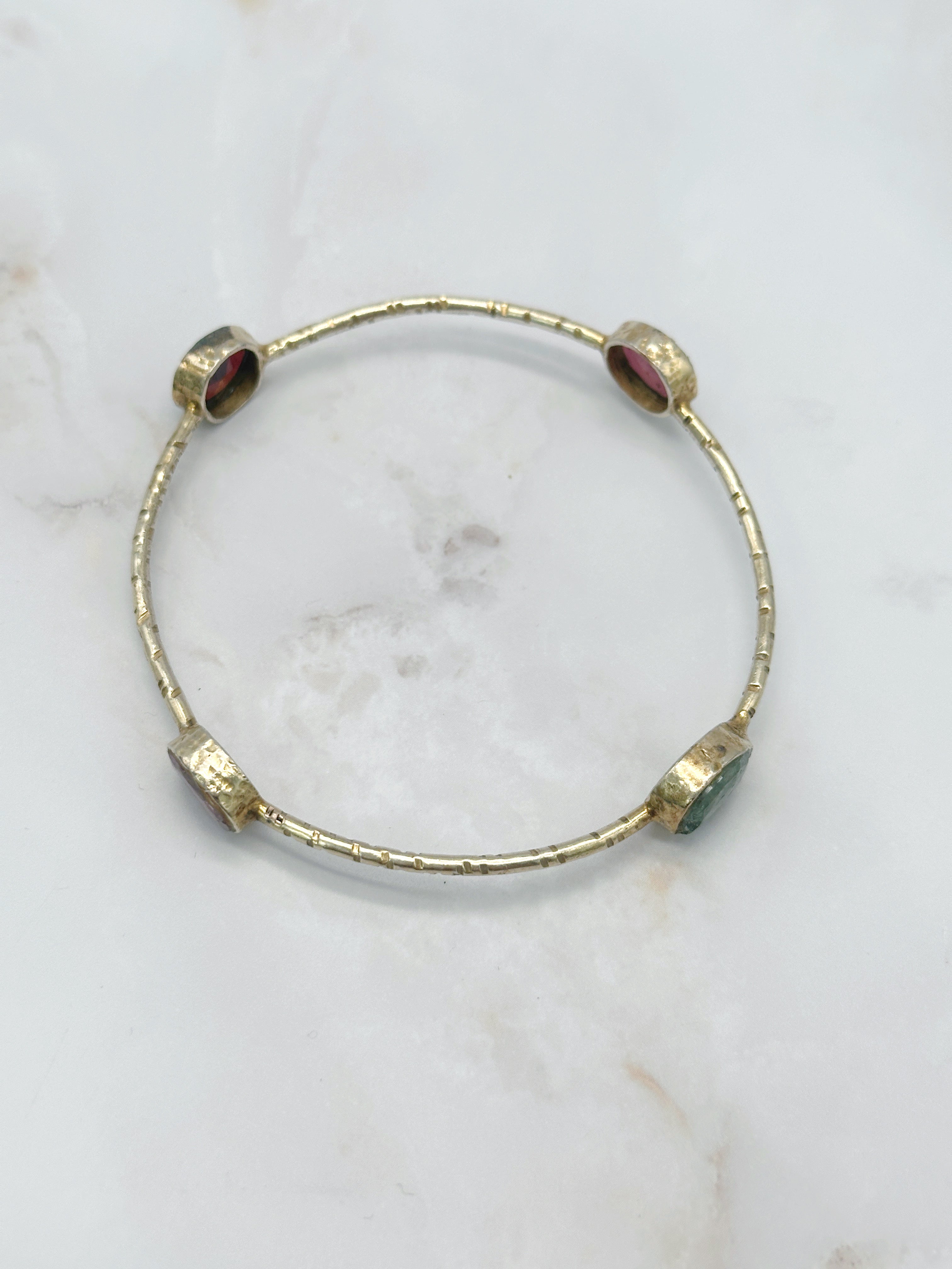 Gold-plated vintage bangle made of 925 sterling silver with gemstones