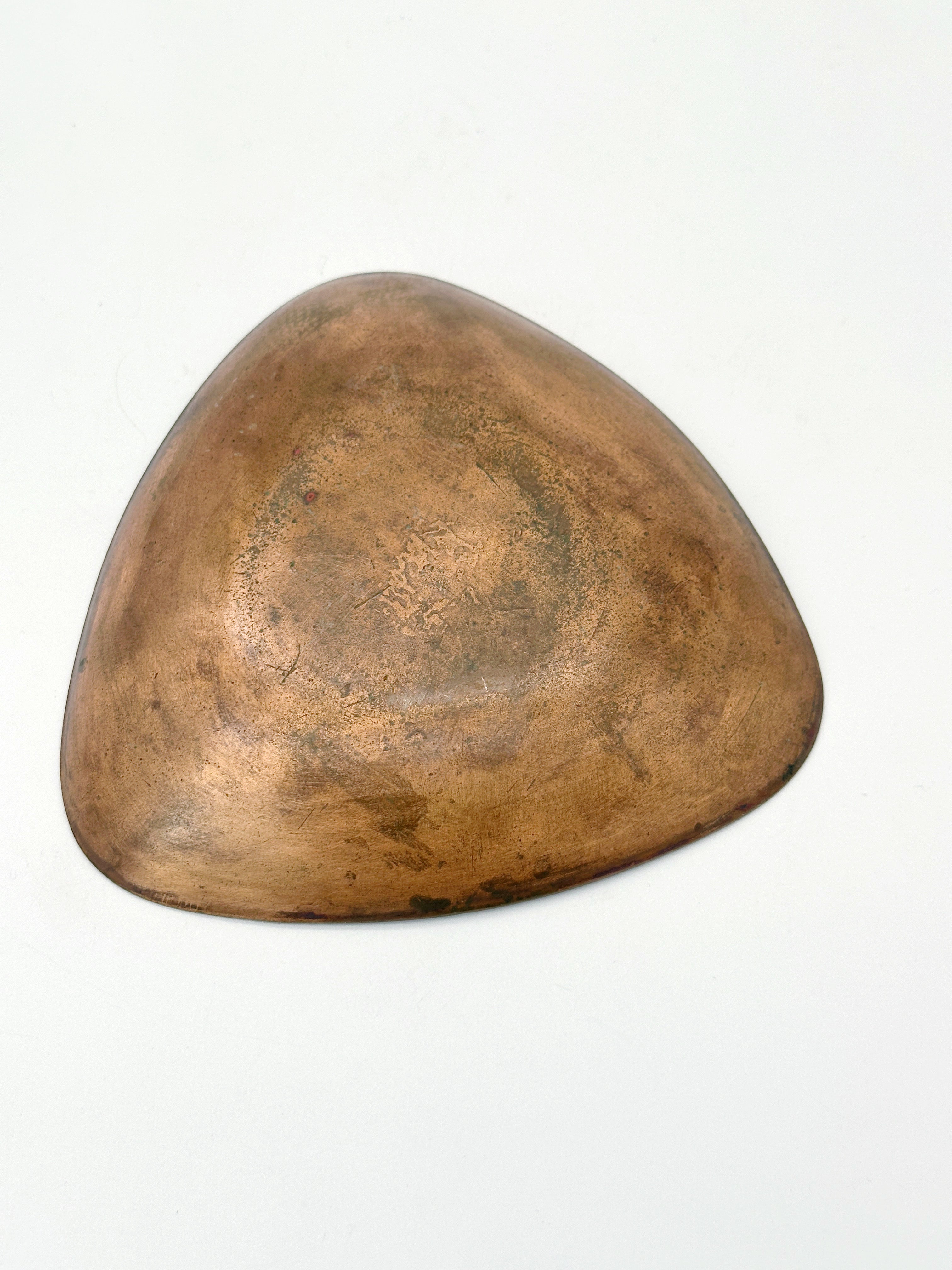 Moderne dreieckige Emaille-Schale in Blau- und Grüntönen