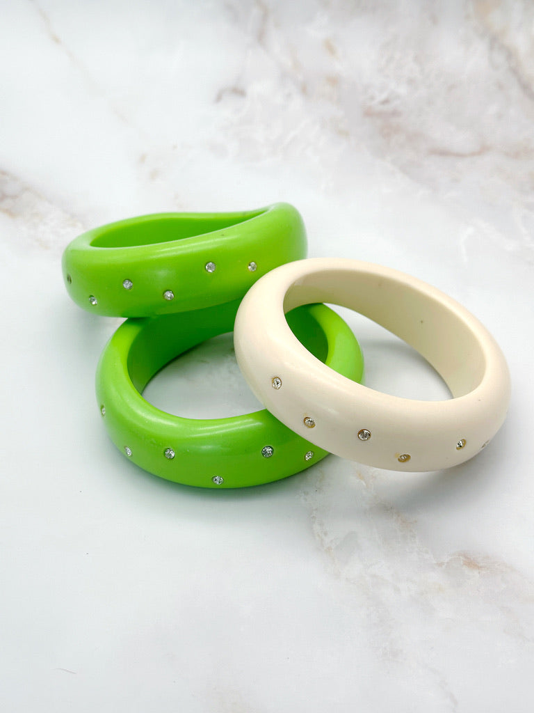 Chunky vintage bangles in green &amp; beige