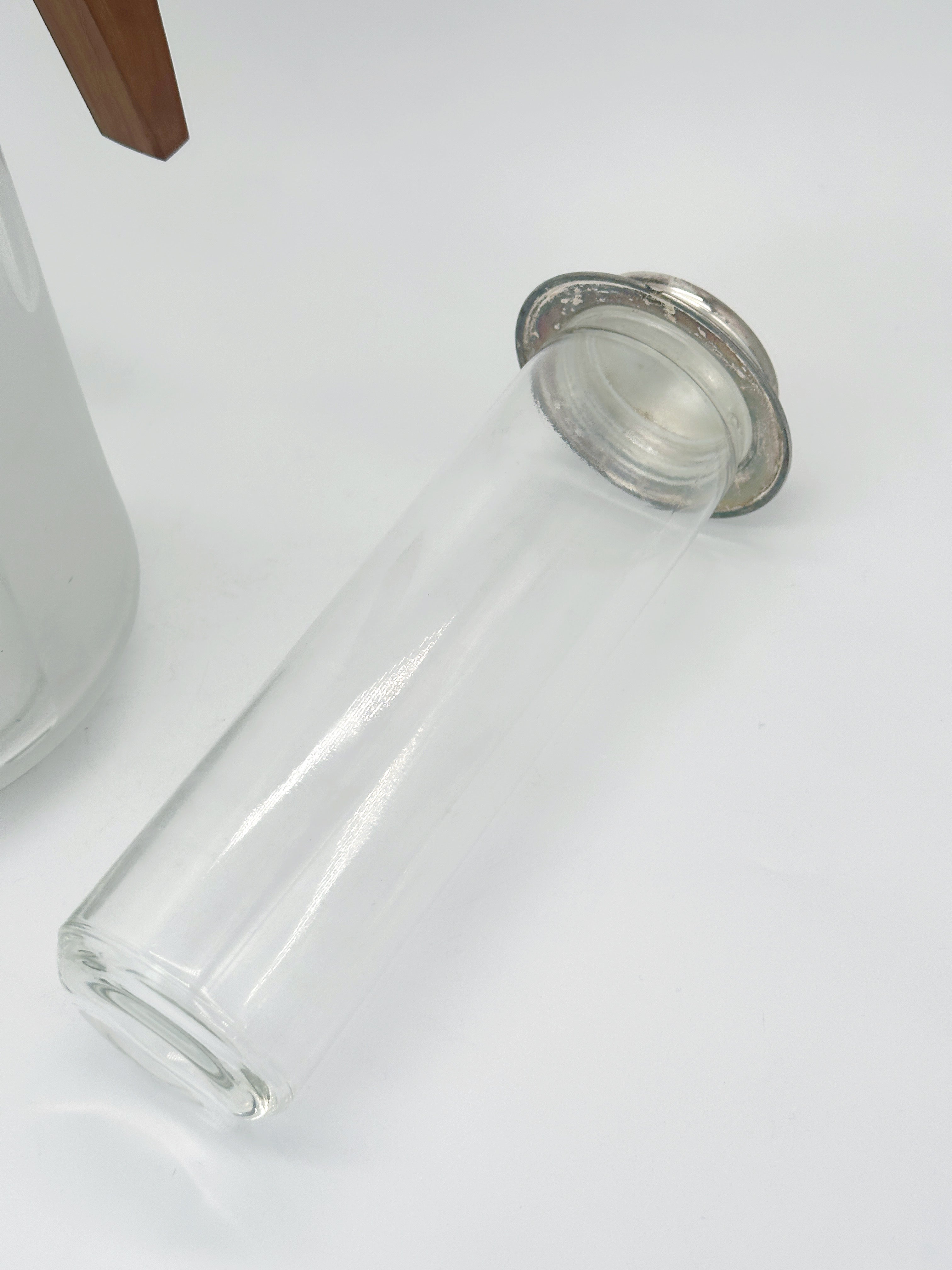 Vintage Kalte Ente aus Milchglas mit Holzgriff und Versilberung