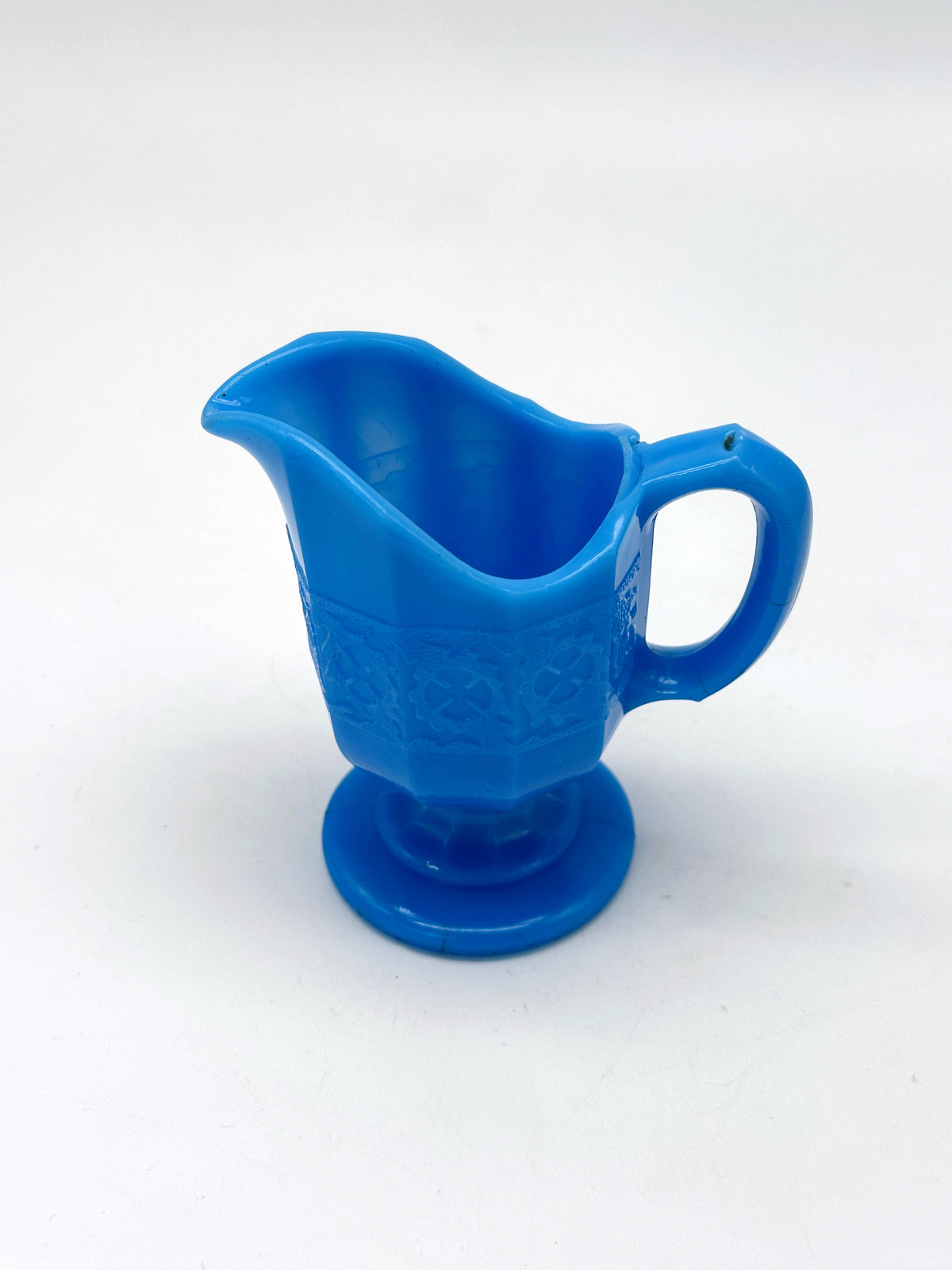 Kleines Vintage Kännchen aus türkisem Pressglas