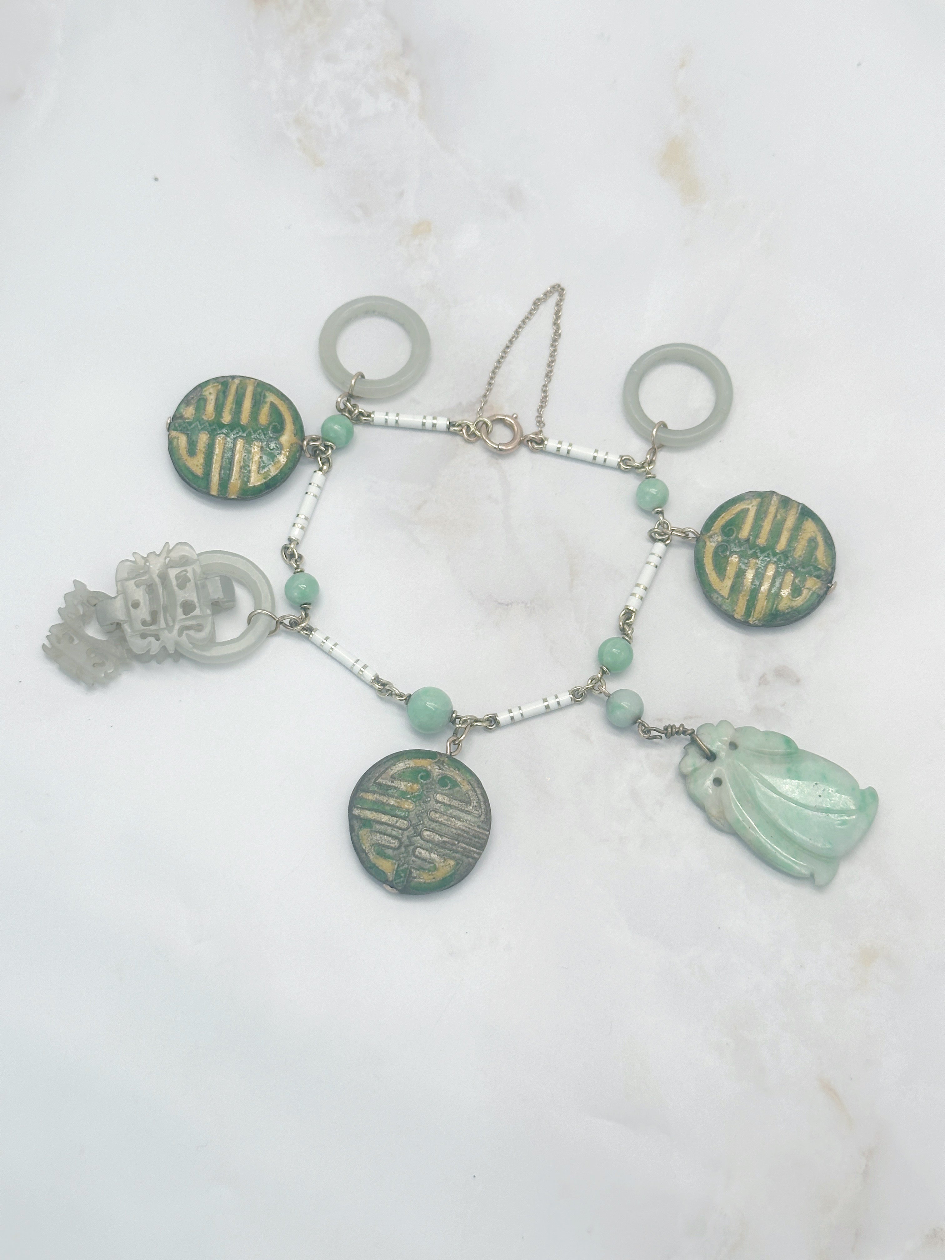 Vintage bracelet with jade