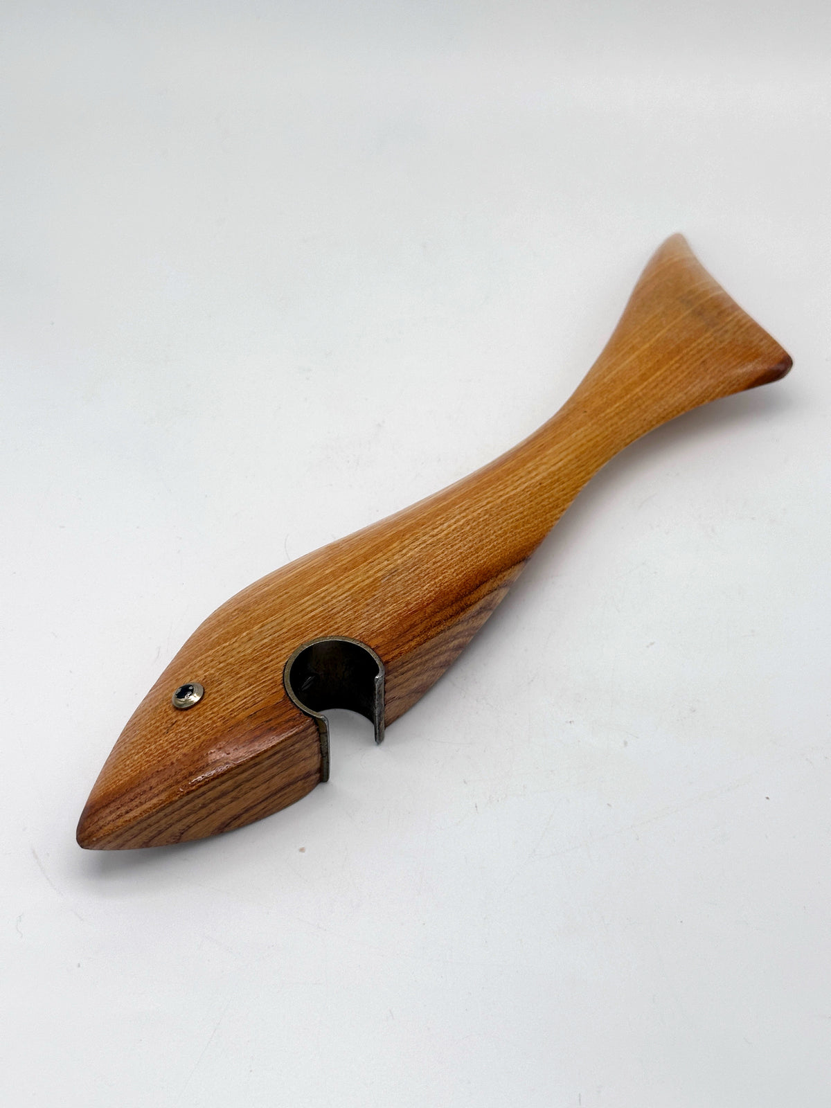 Vintage Flaschenöffner in Haifischform aus Holz
