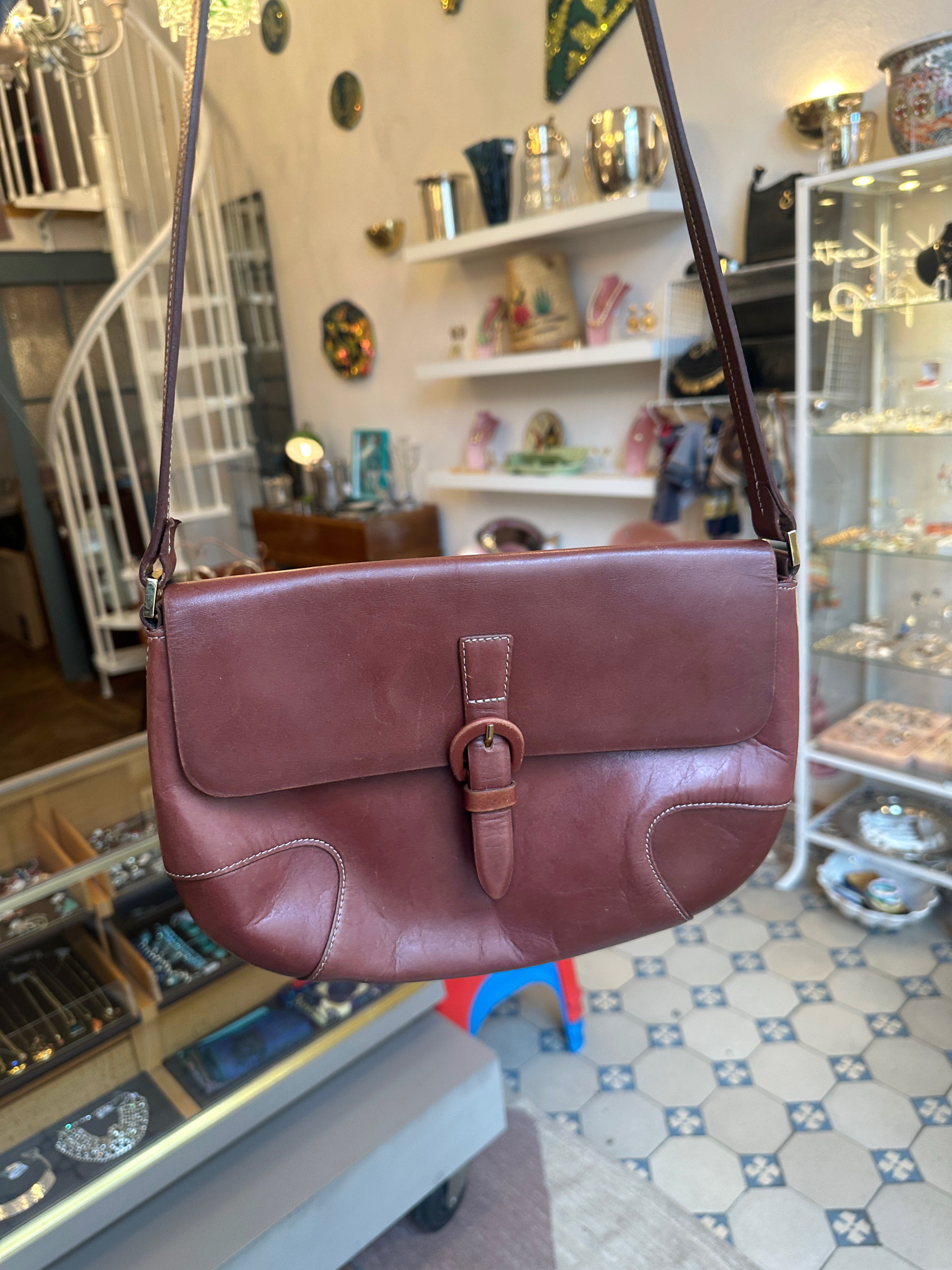 Ausgefallene Etienne Aigner Schultertasche aus mittelbraunem Leder