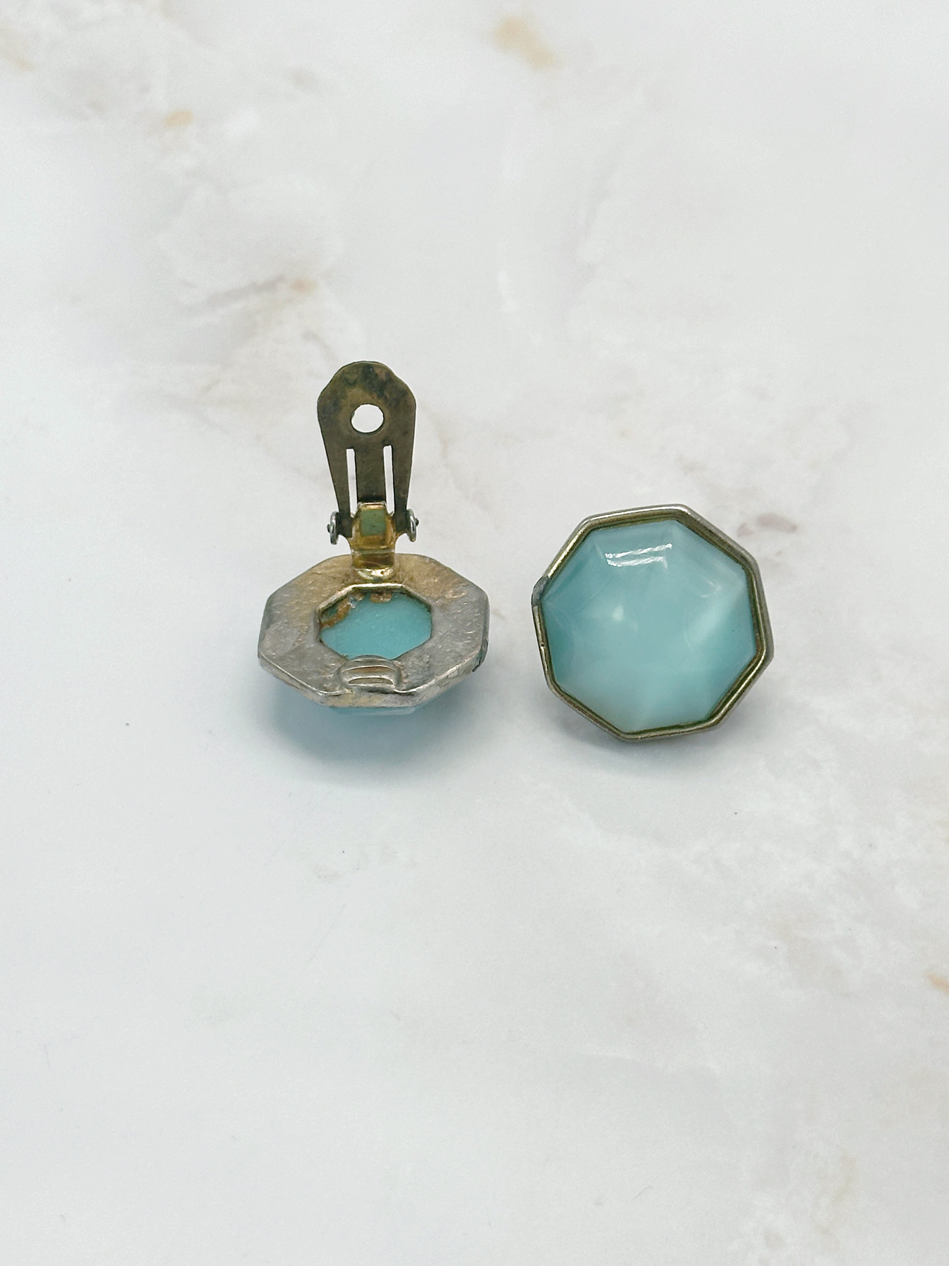 Funkelnde Vintage Ohrclips mit hellblauem Glas und Sterneffekt