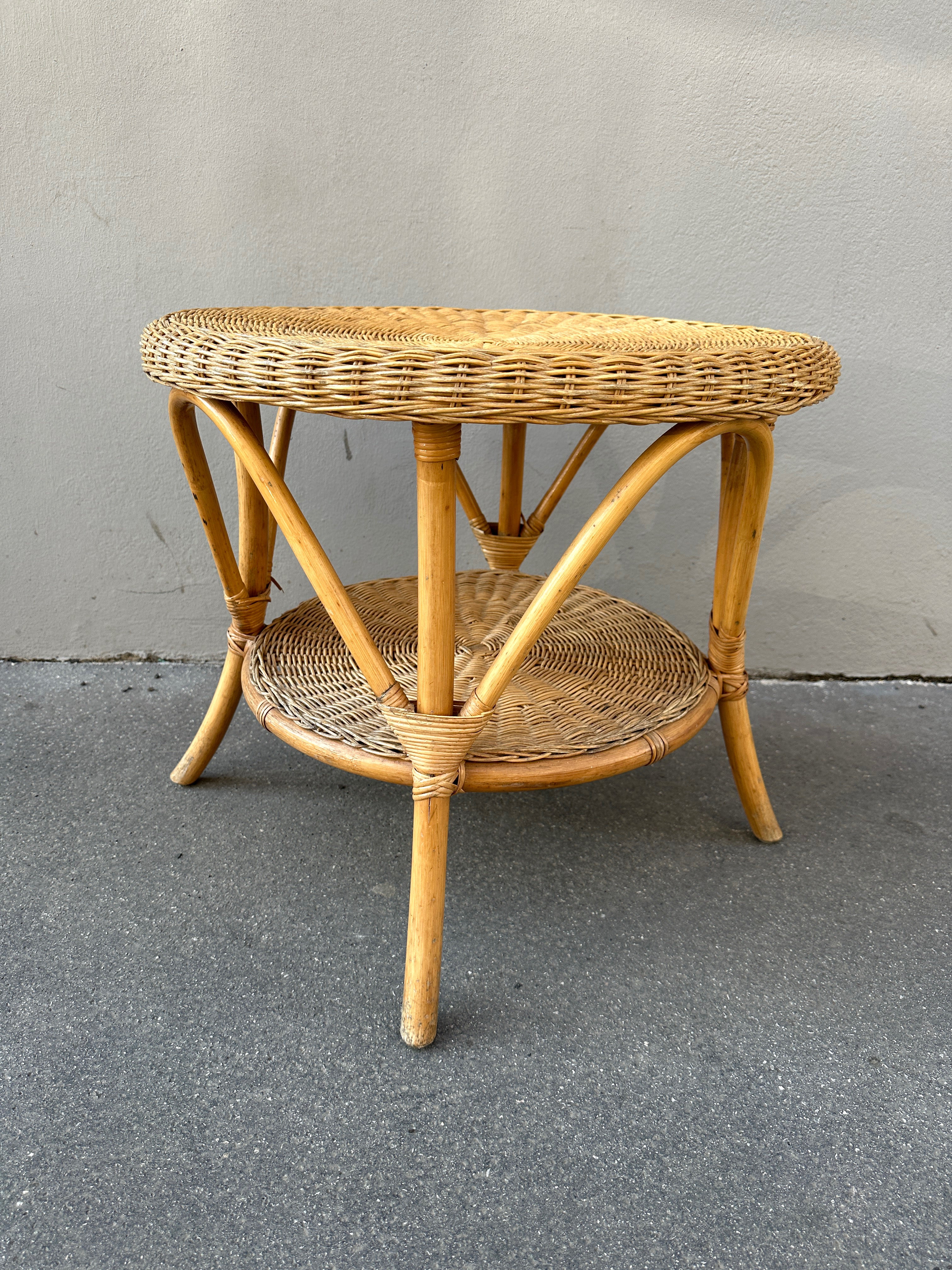 Runder Vintage Rattan Tisch, um 1970