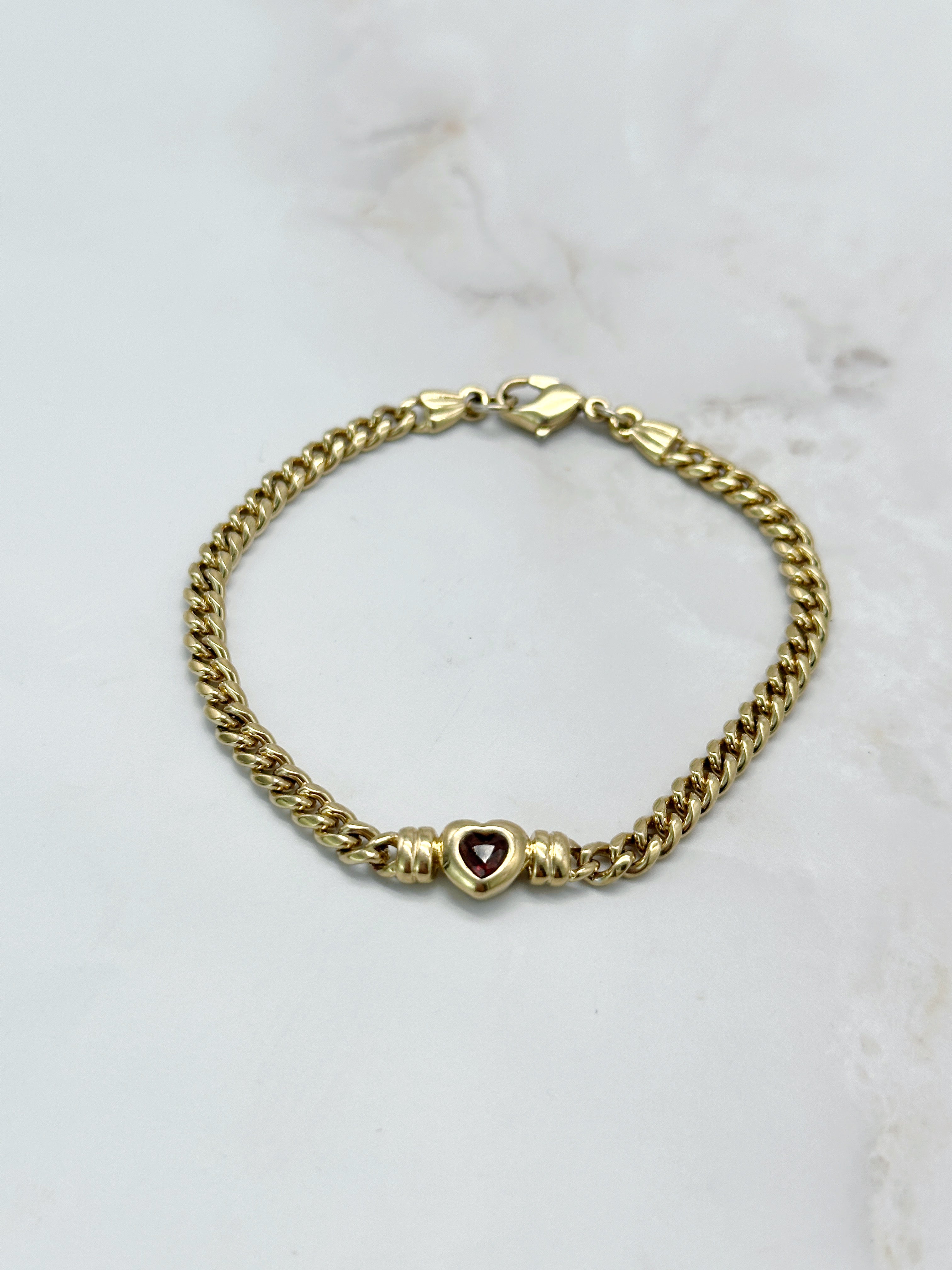 Gold-plated vintage bracelet with heart motif
