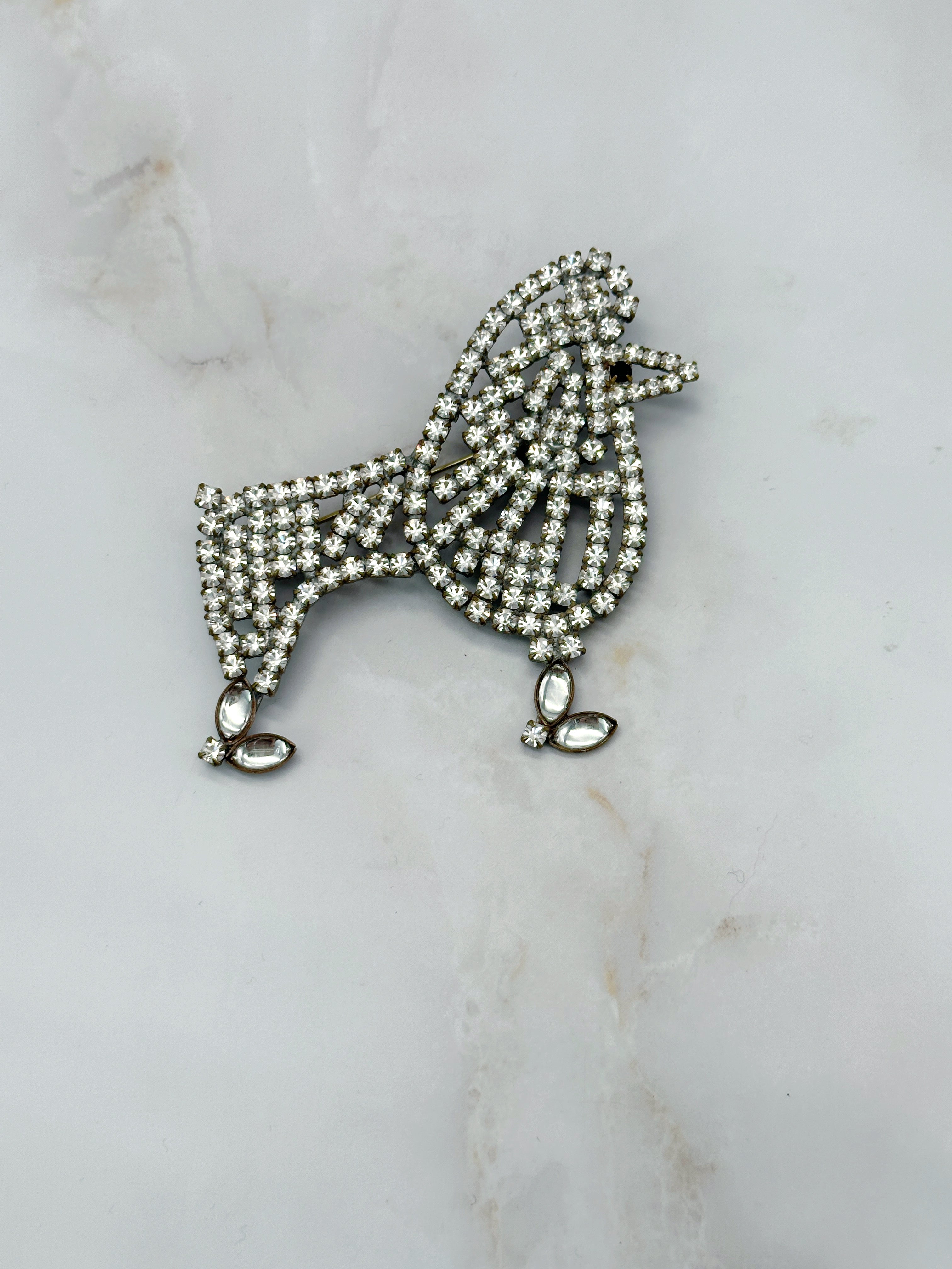 Funkelnde Gablonzer Pudel Brosche Kristall