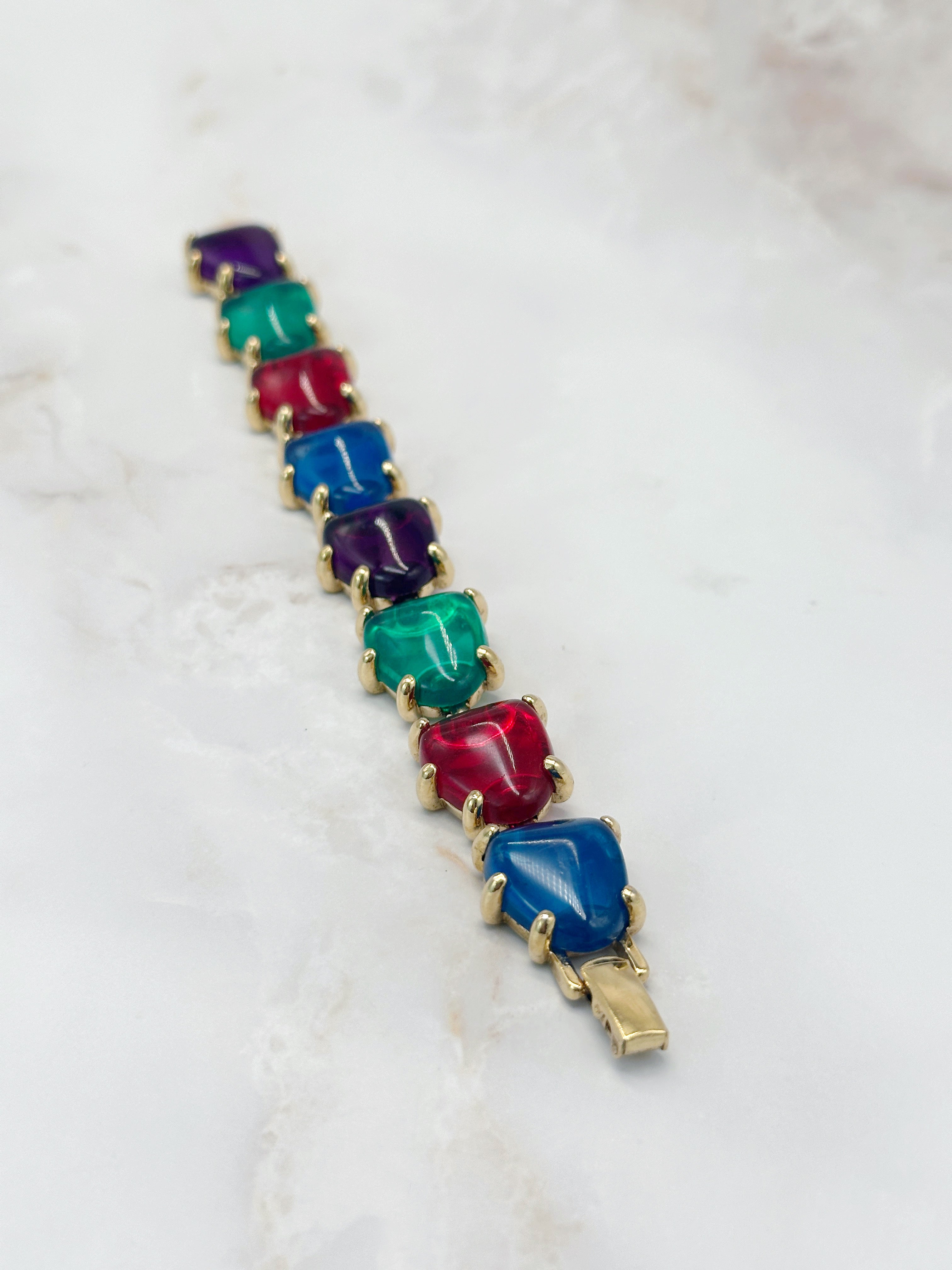 Farbenfrohes 80er Jahre Armband mit Lucite Elementen