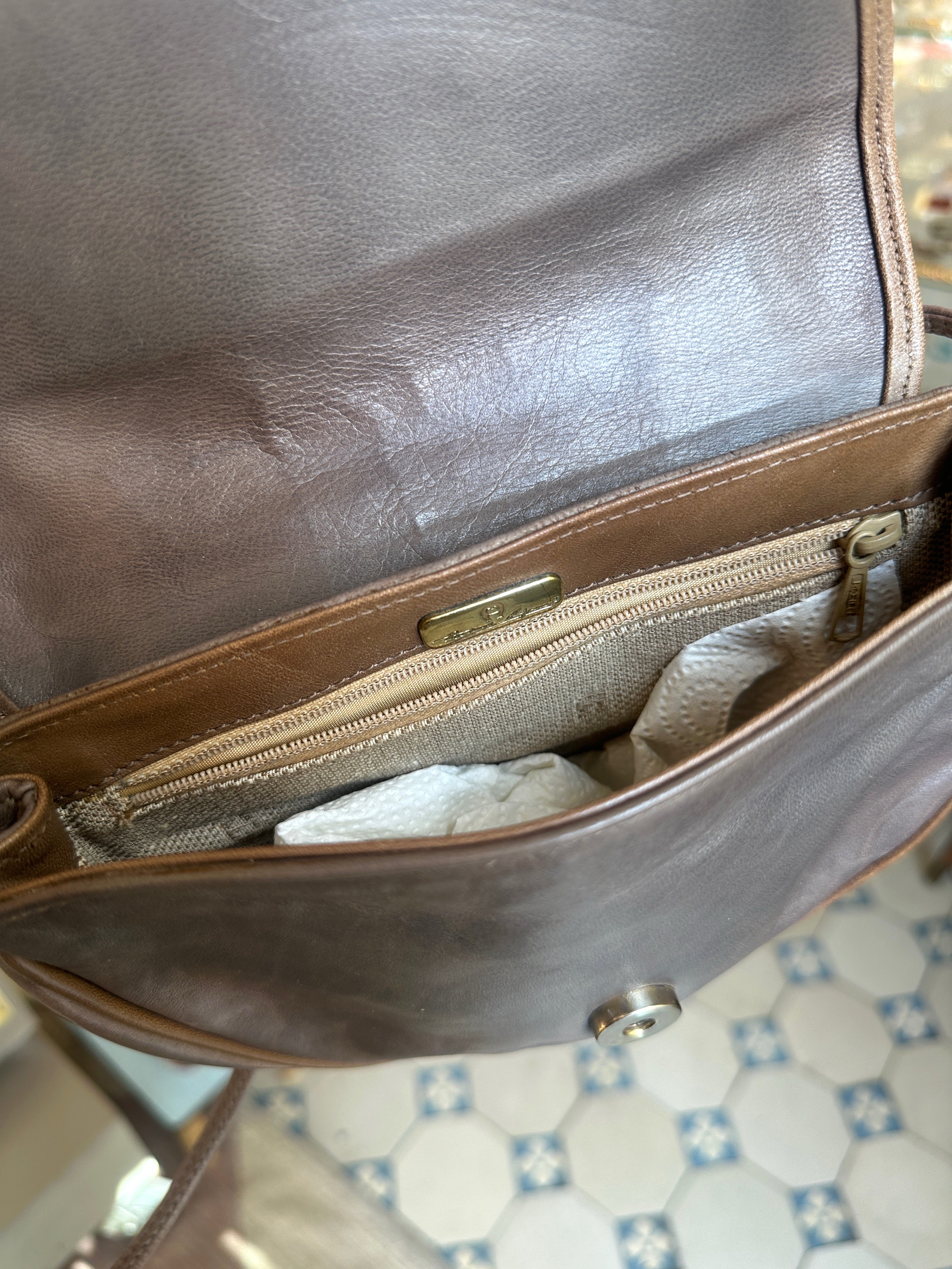 Vintage Crossbody-Tasche von Etienne Aigner in Greige