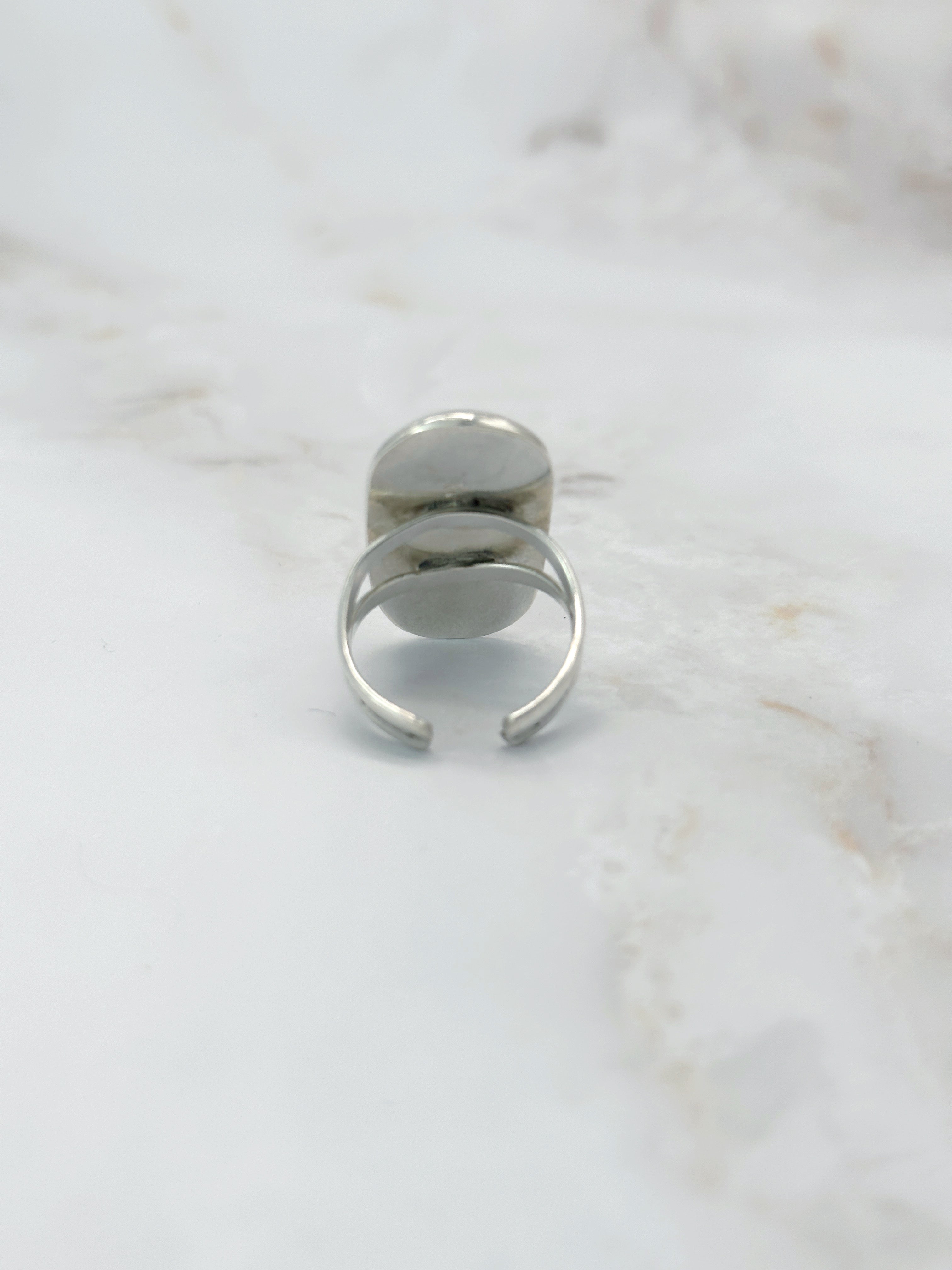 Statement Ring aus 925 Sterling Silber in ovaler Form