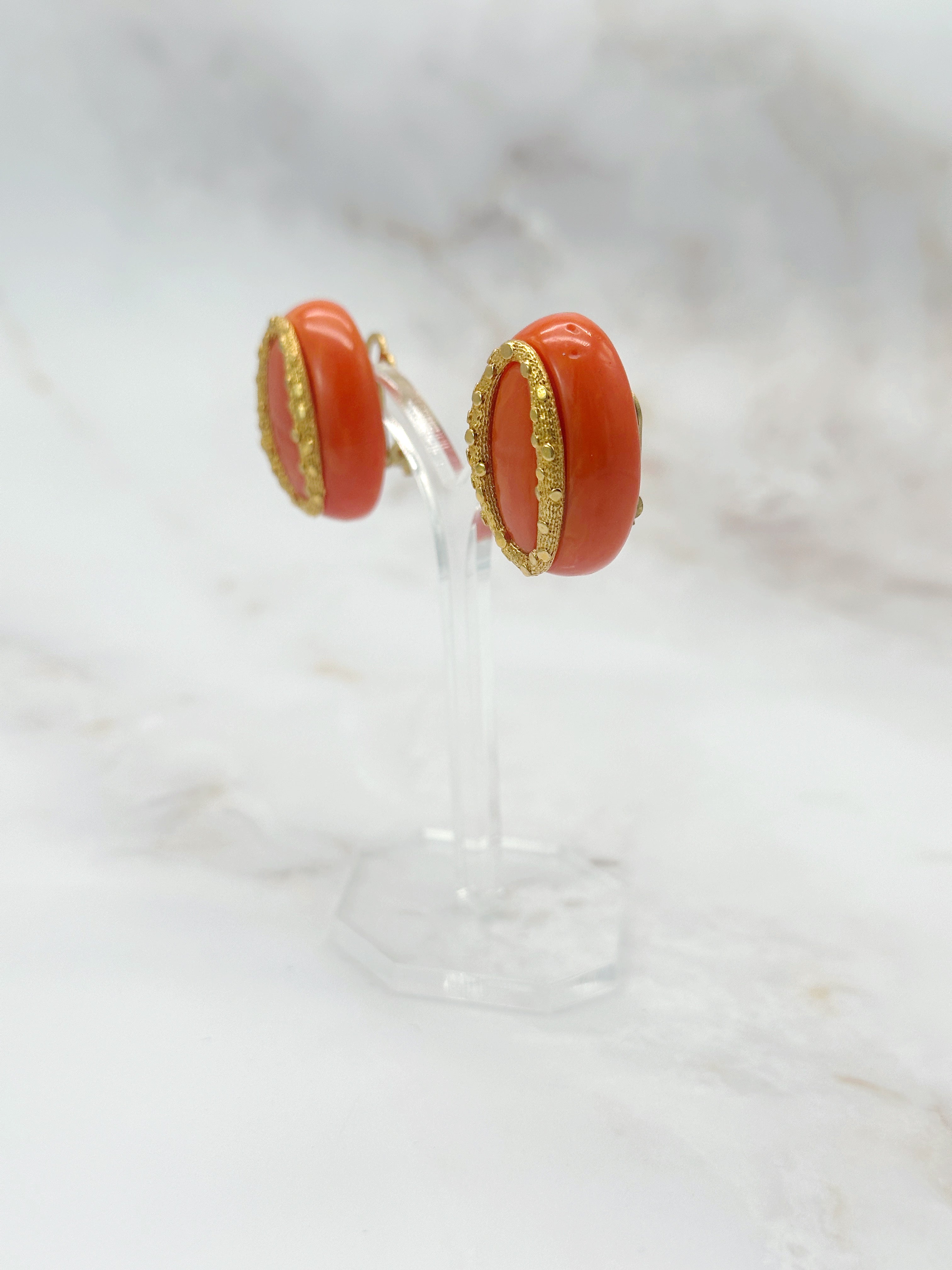 Vintage Ohrclips mit orangem Harz