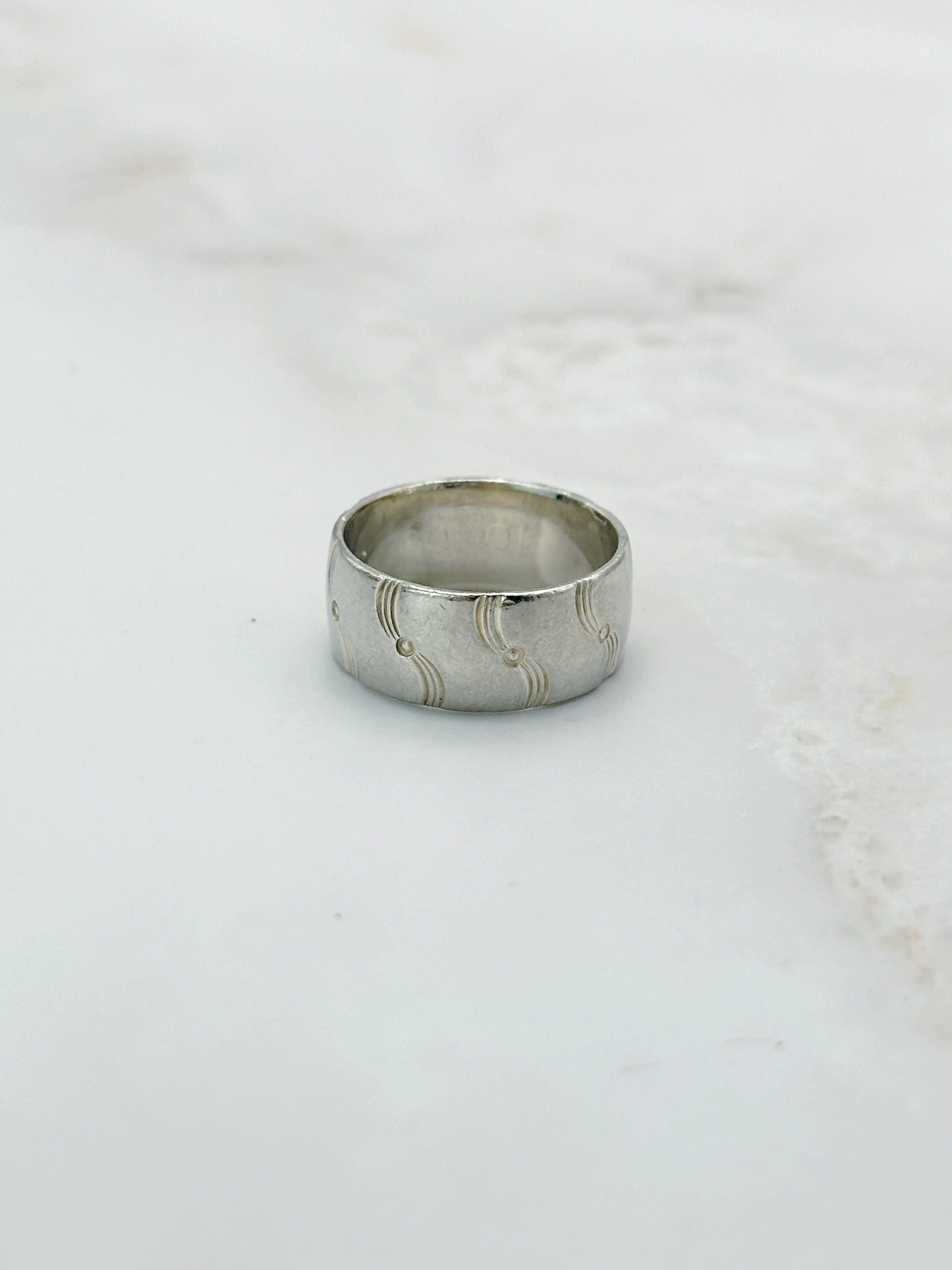 Chunky silver band ring