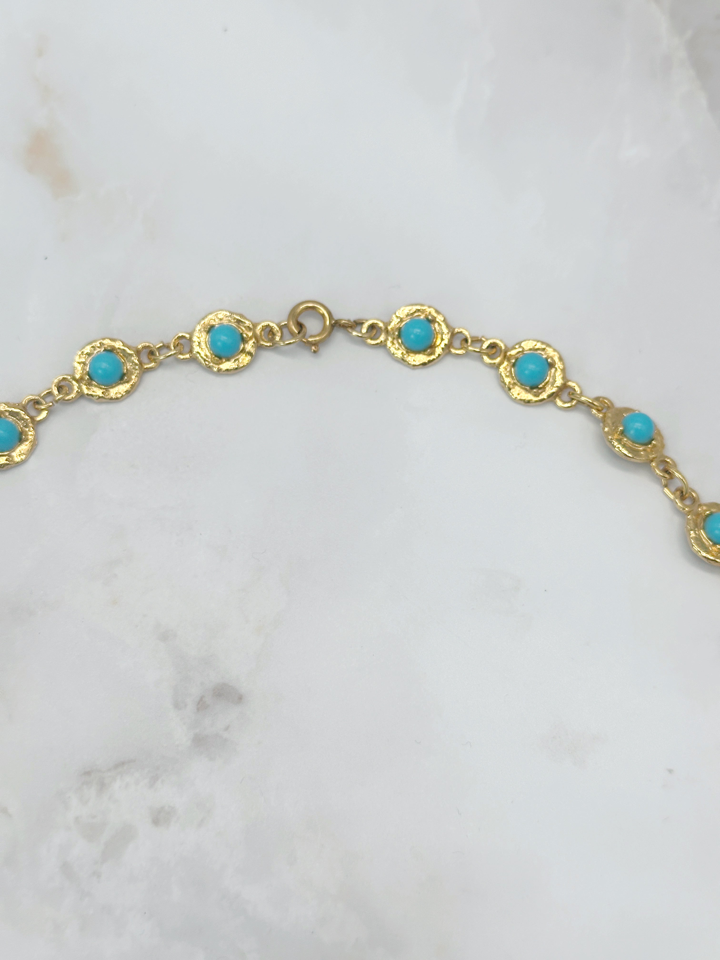 Elegante Vintage Halskette mit türkisblauen Glassteinen