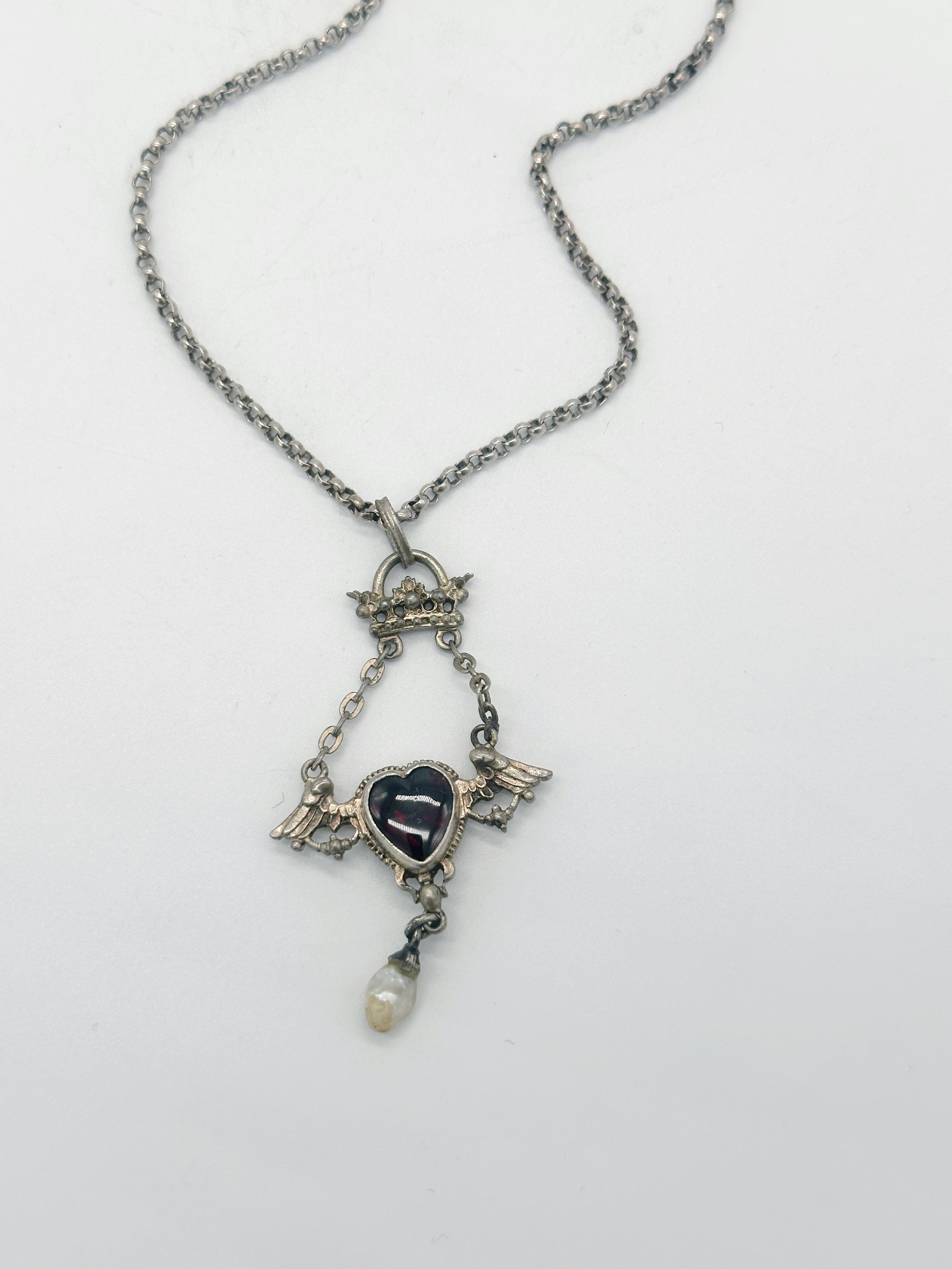 Antike Herz-Halskette mit Granat und Perle um 1900 Silber