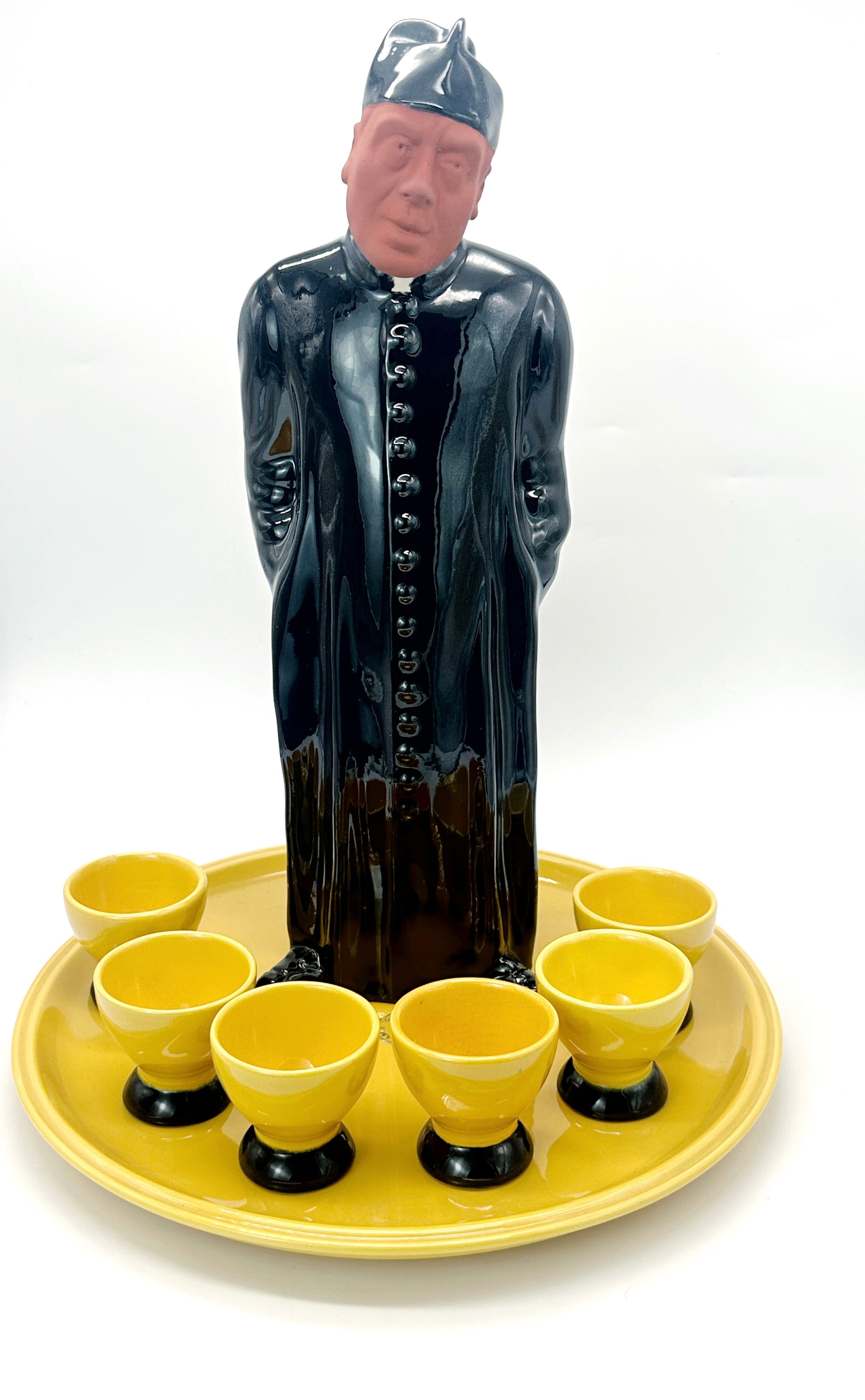 Vintage Schnaps-Set Don Camillo von Scheibbs Keramik mit Servierplatte