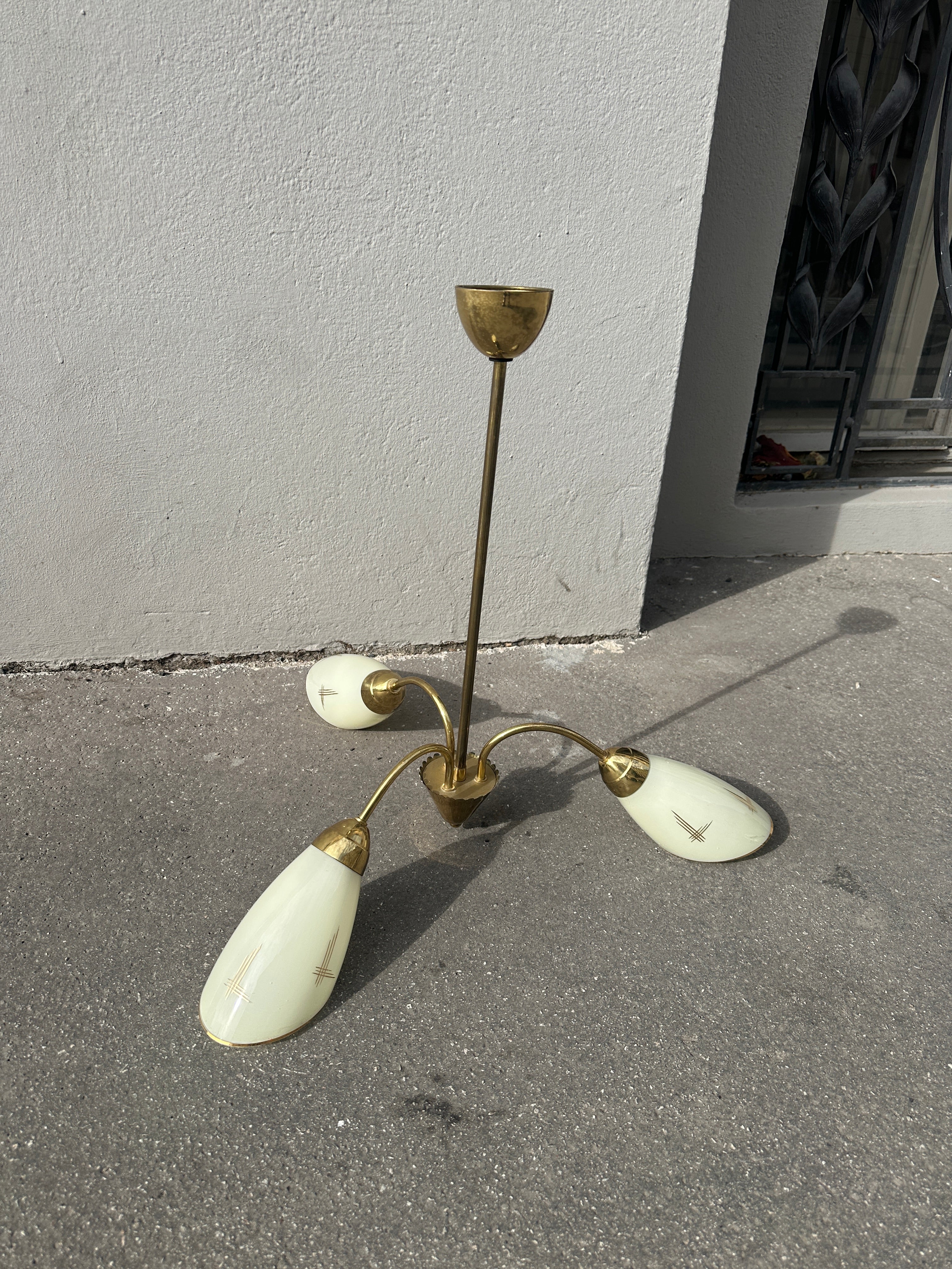 Vintage Messing-Luster der 50er Jahre mit Glastüten