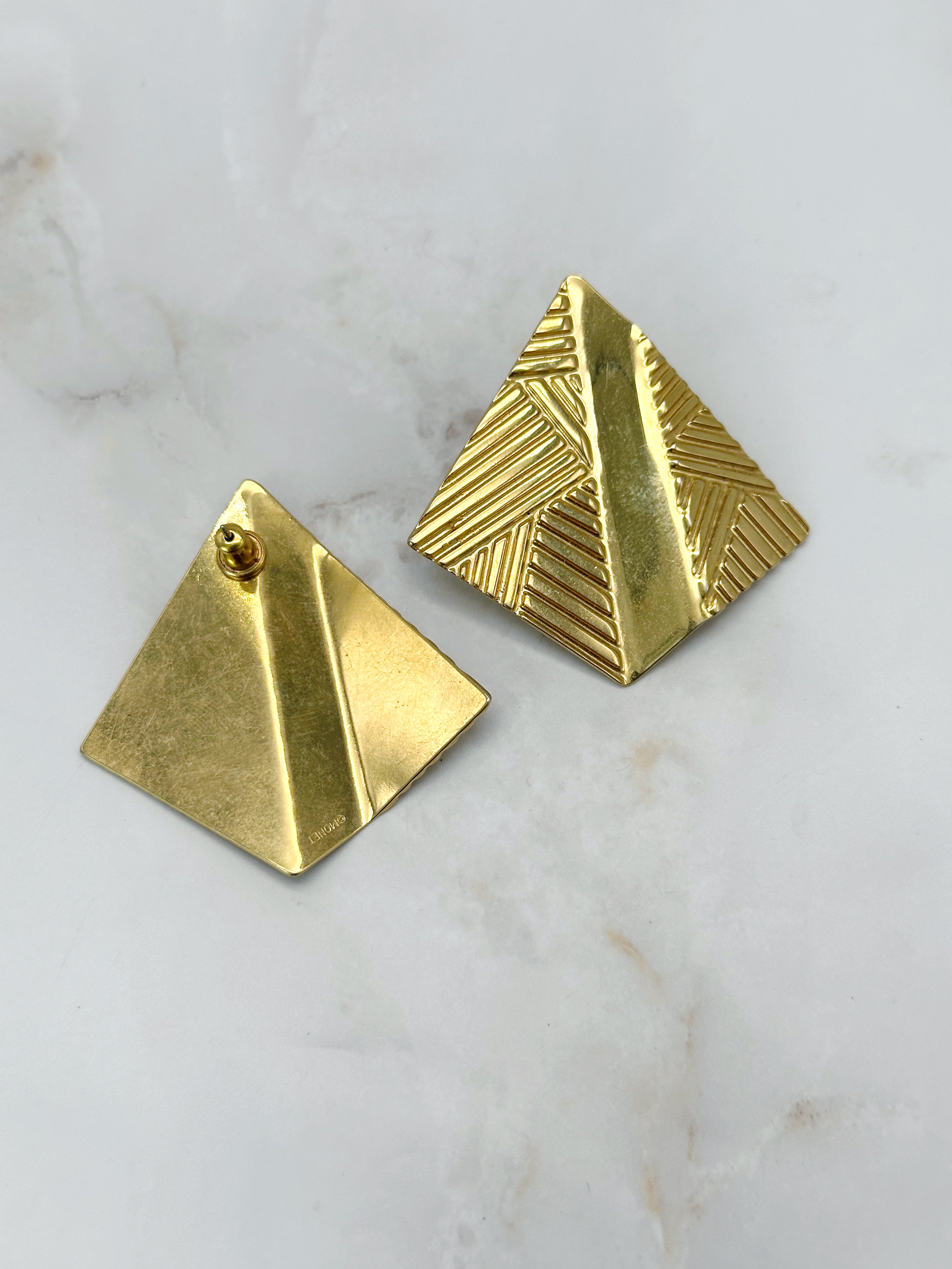 Vintage Statement Ohrstecker in Trapezform mit strukturierter Oberfläche