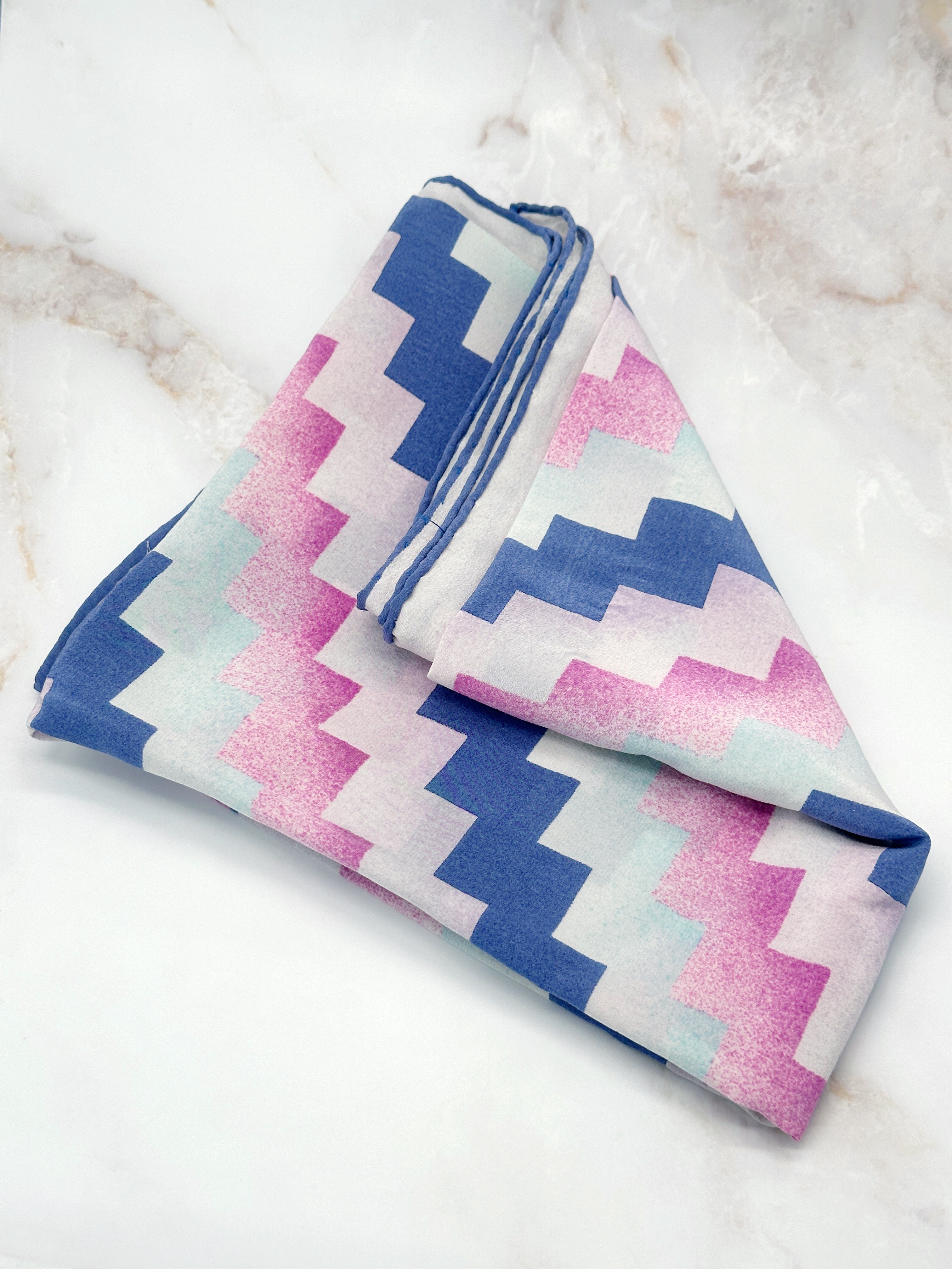 Seidentuch von Codello in Pink, Blau und Türkis