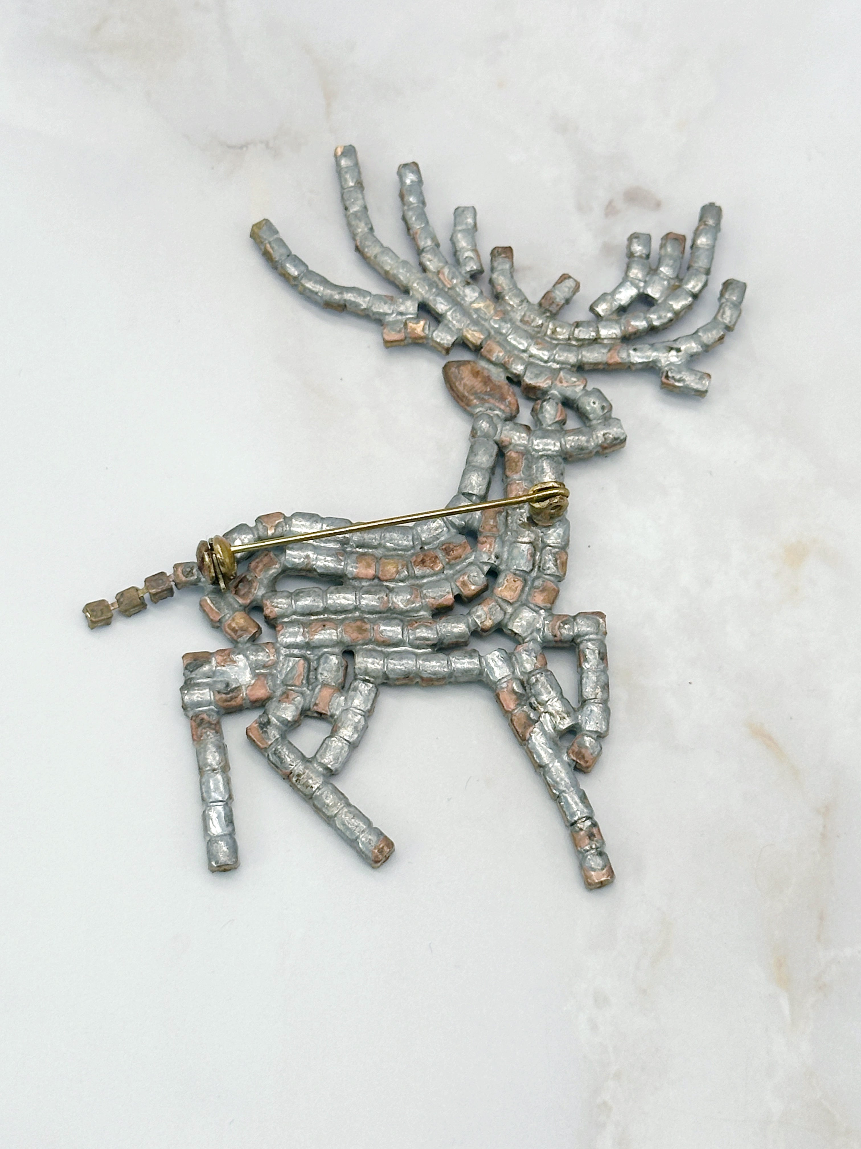Ausgefallene Gablonzer Brosche Hirsch in Blautönen