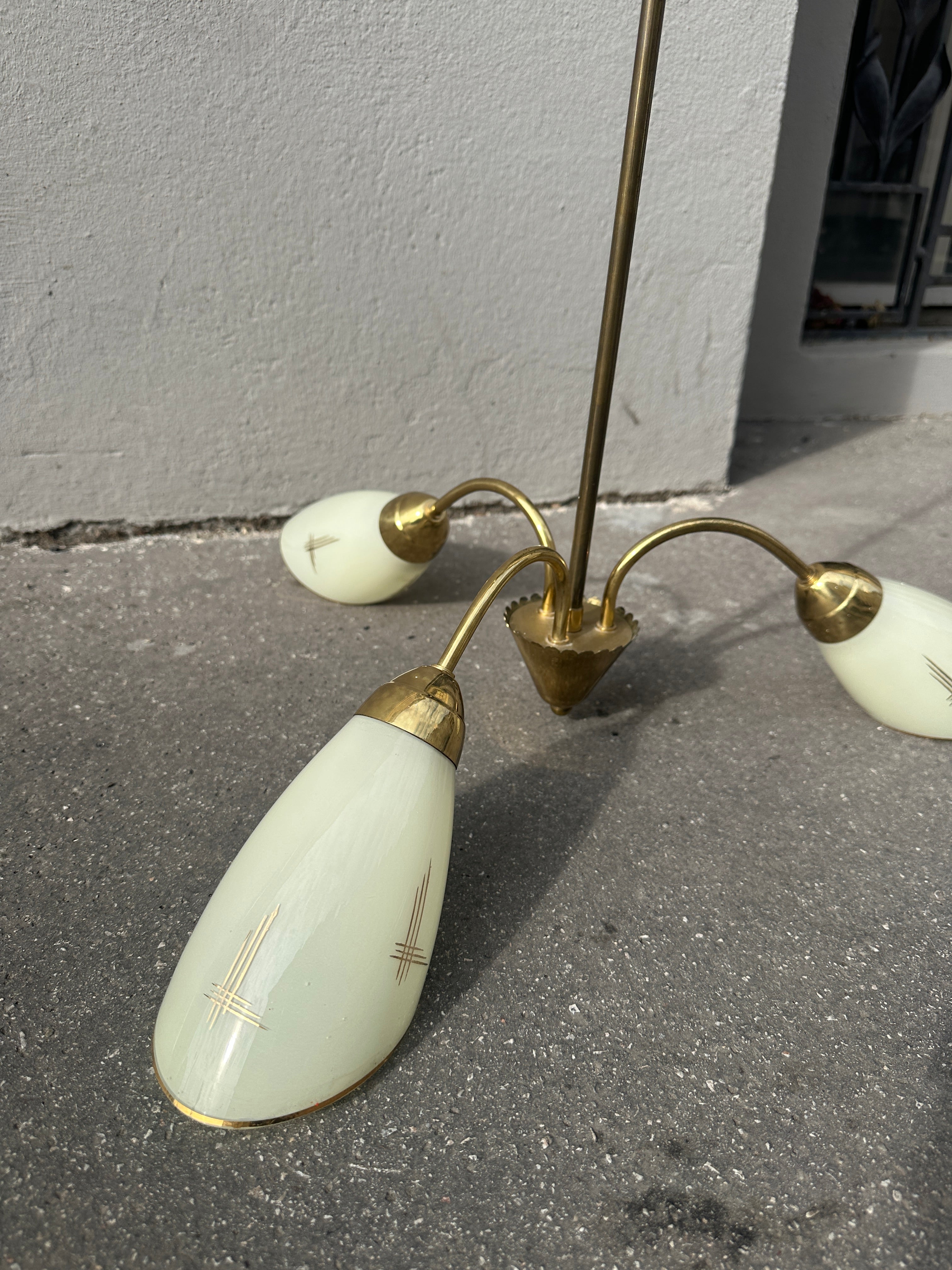 Vintage Messing-Luster der 50er Jahre mit Glastüten