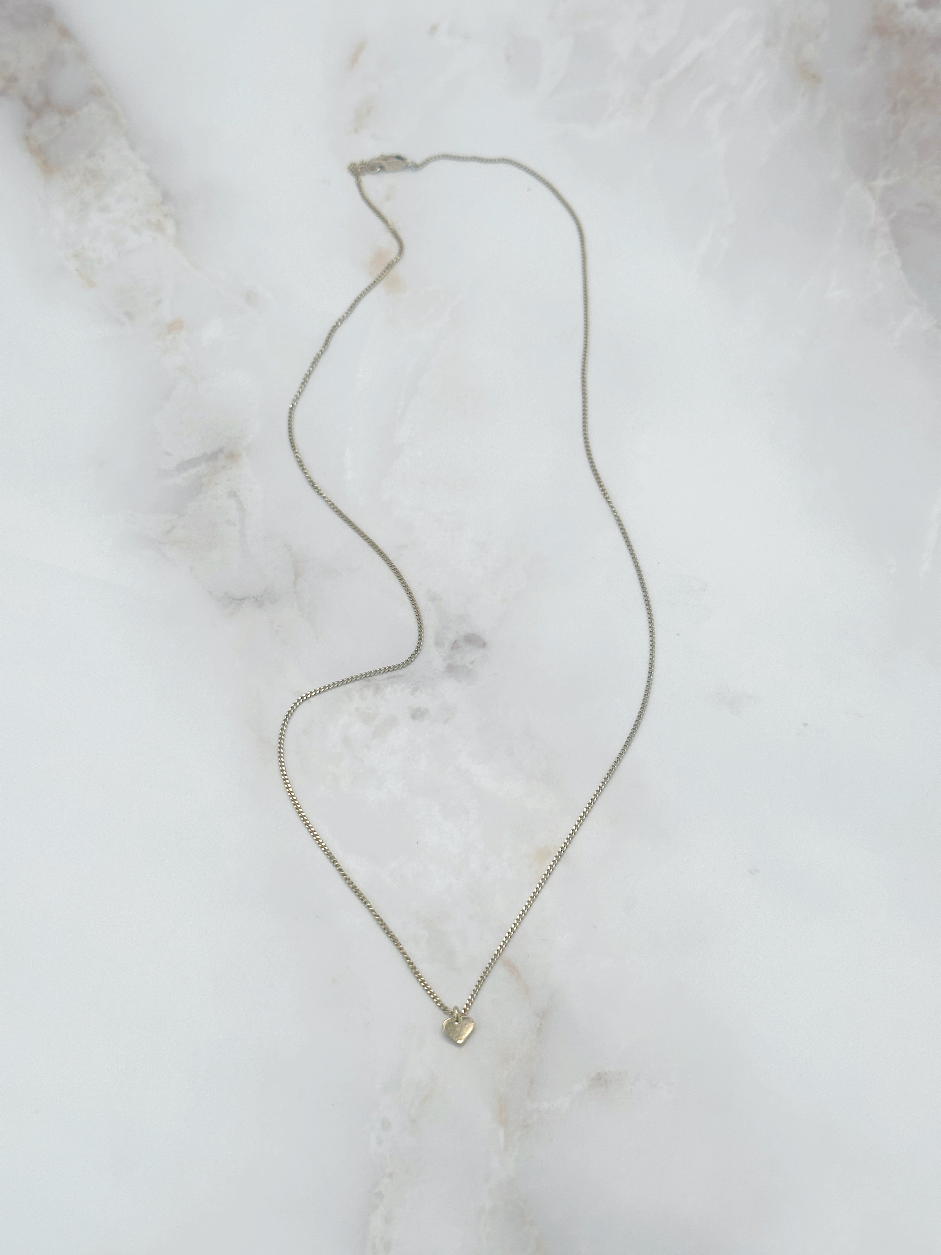 Feine Vintage Halskette aus vergoldetem 925 Sterling Silber mit Herzanhänger