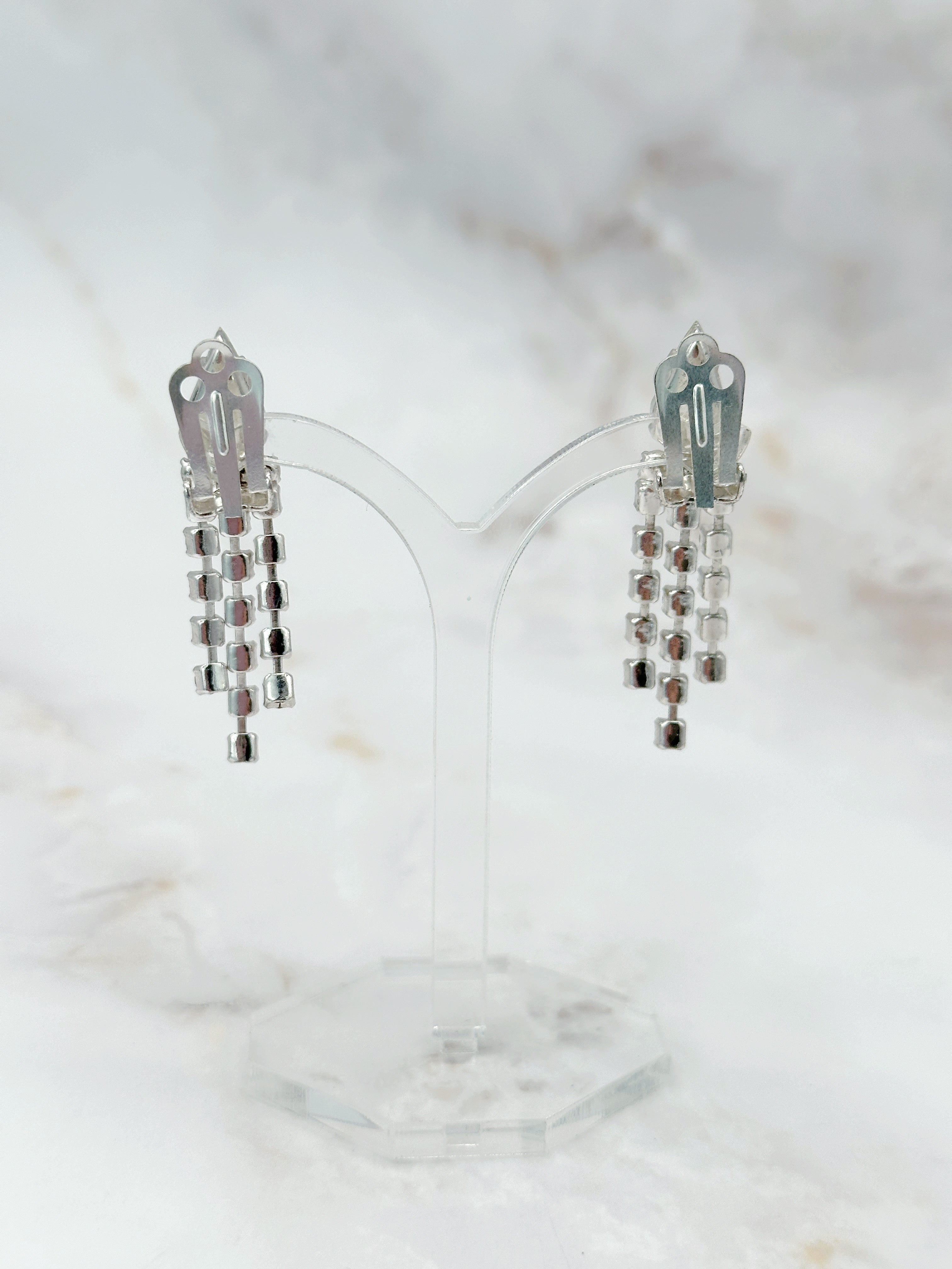 Vintage Ohrclips mit Aurora-Borealis-Steinen in verschiedenen Formen