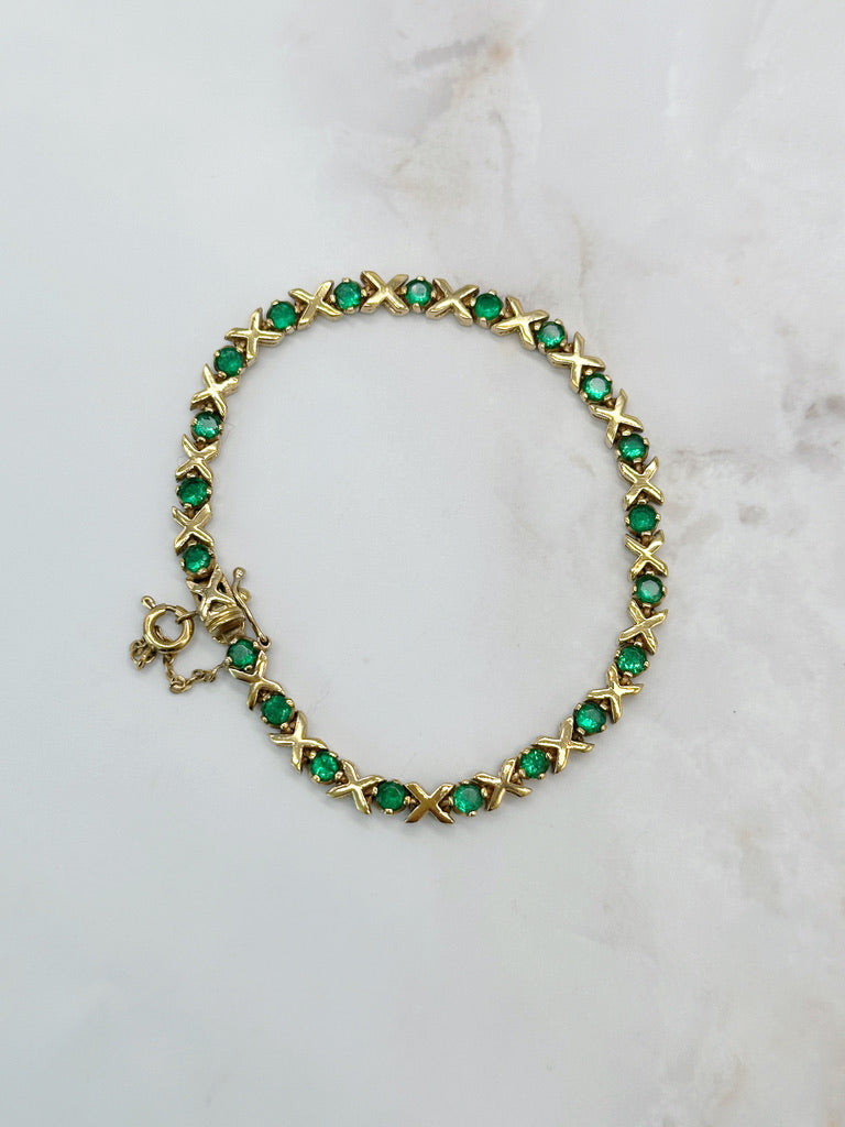 Vintage tennis bracelet with green sparkle