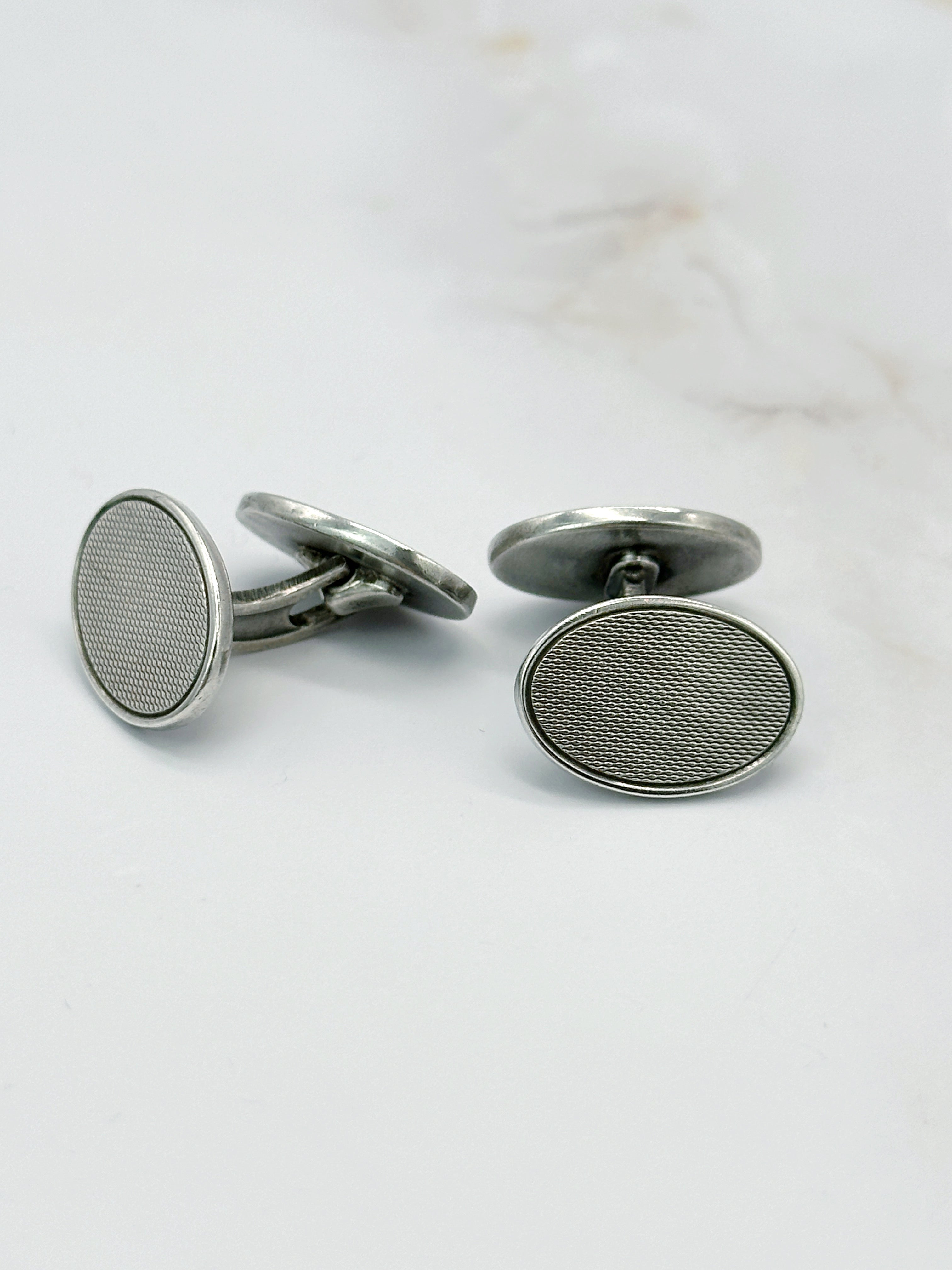 Elegante Manschettenknöpfe aus 835 Silber