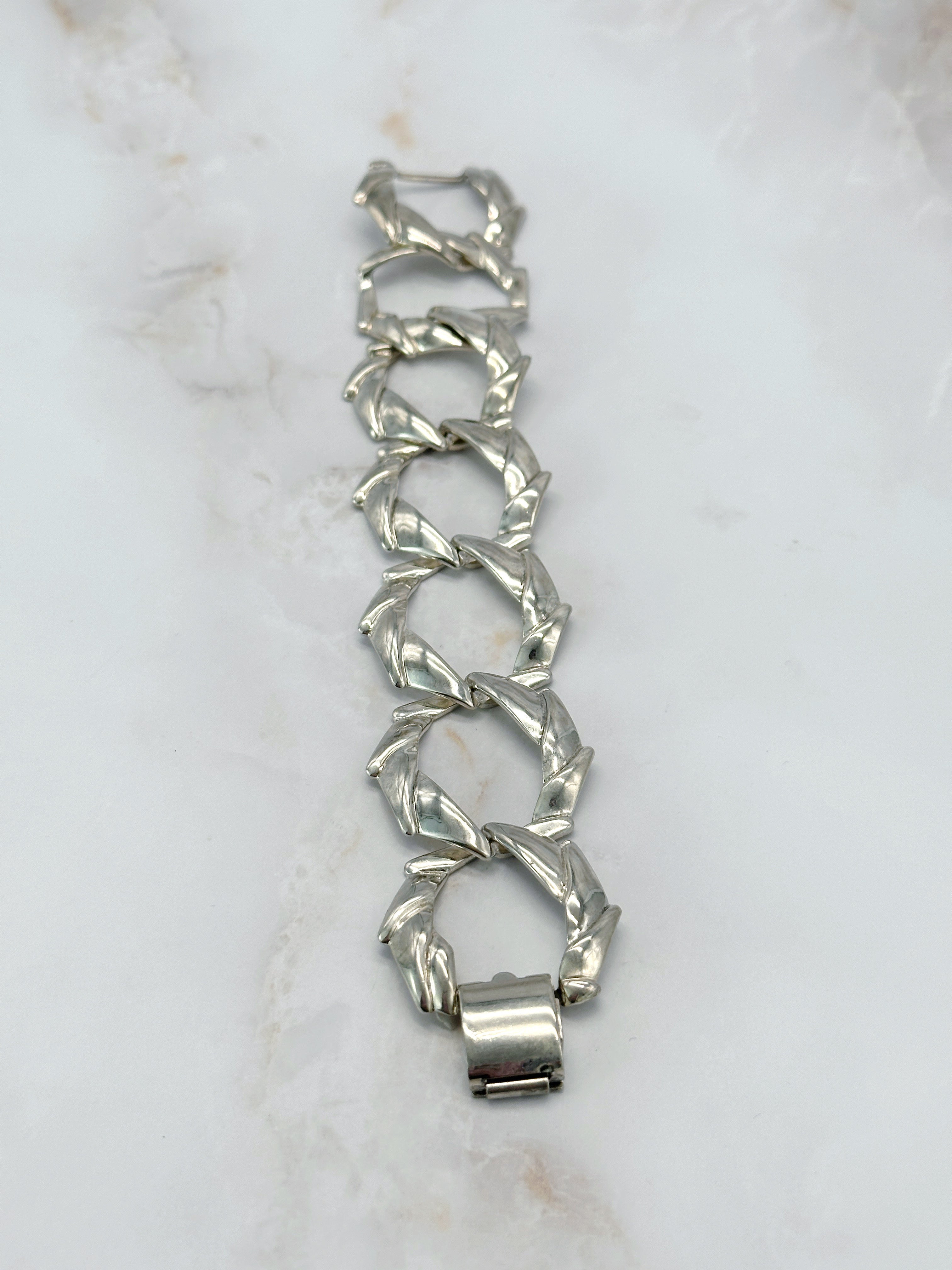 Vintage bracelet large links