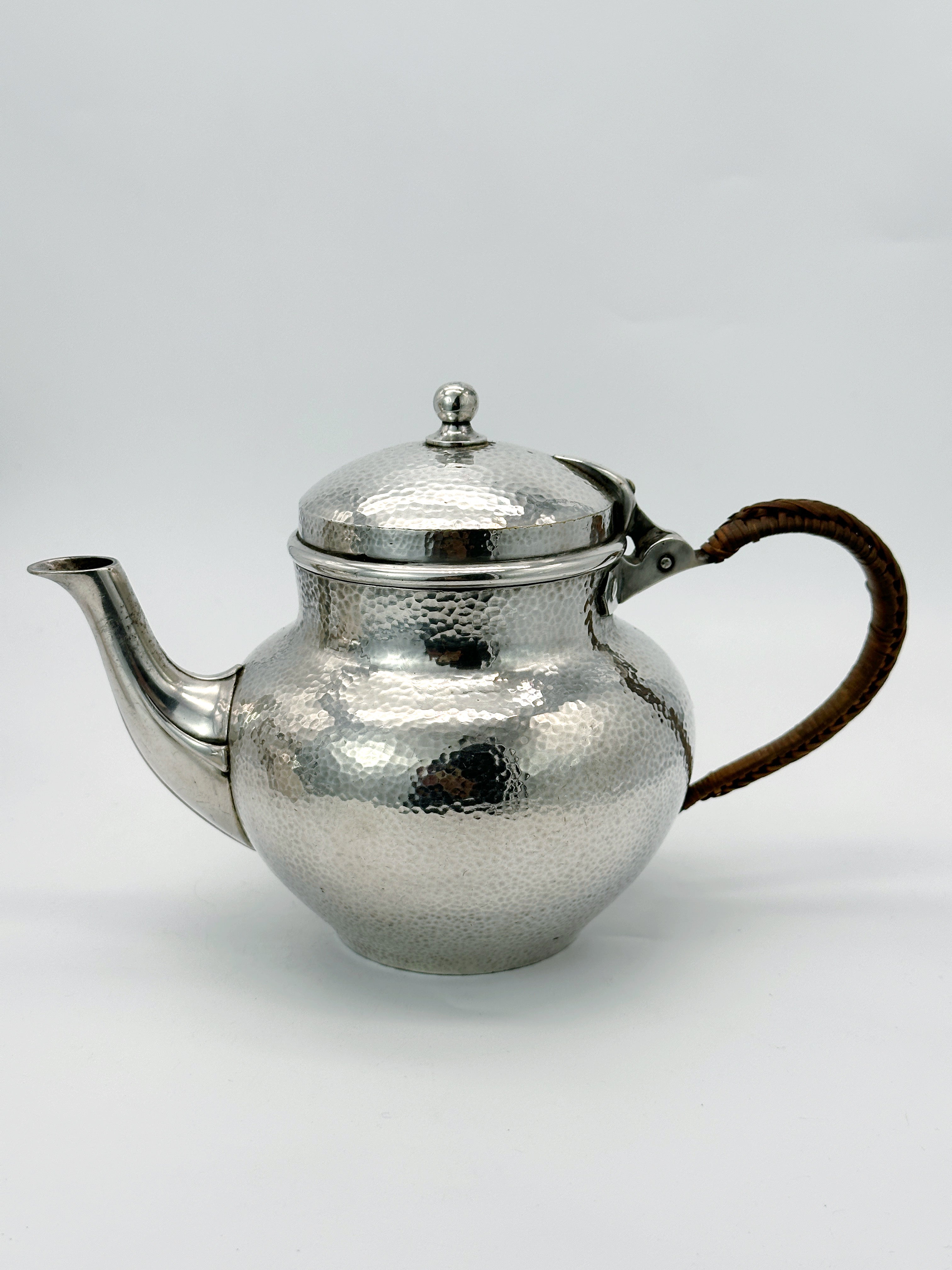 Antikes Christofle Set von 1893, Teekanne & Wasserkanne, Hammerschlag