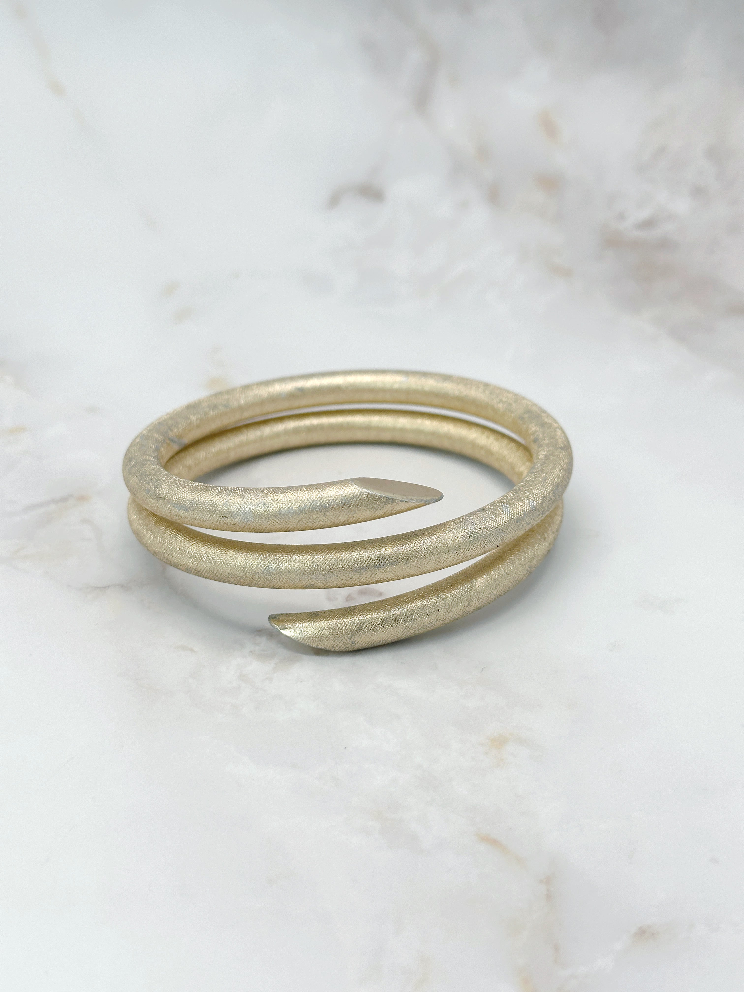 Vintage Armreif in Spiralform, matt vergoldet
