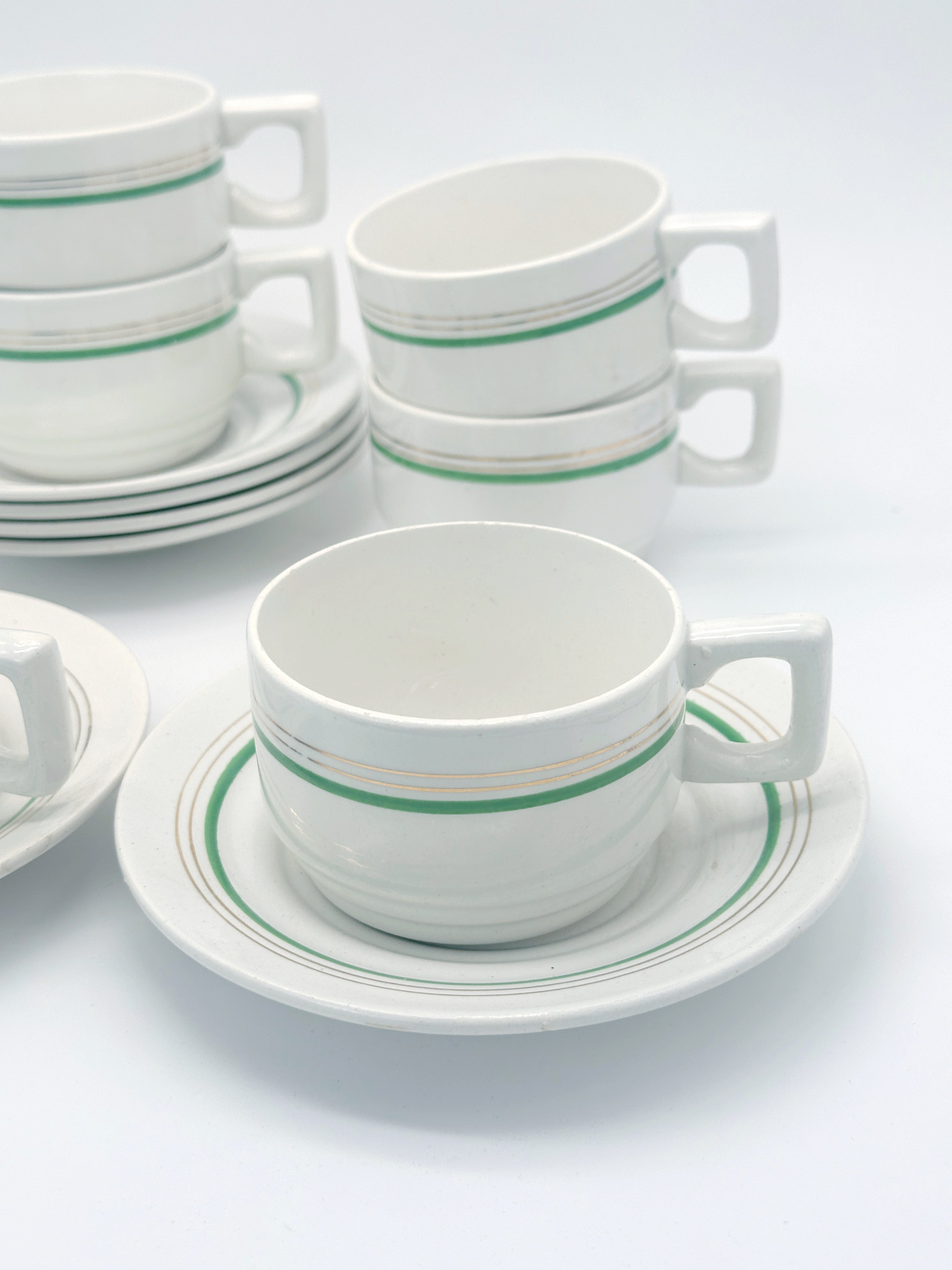 6 Kaffee-Tassen mit Untertellern aus Frankreich um 1930/40