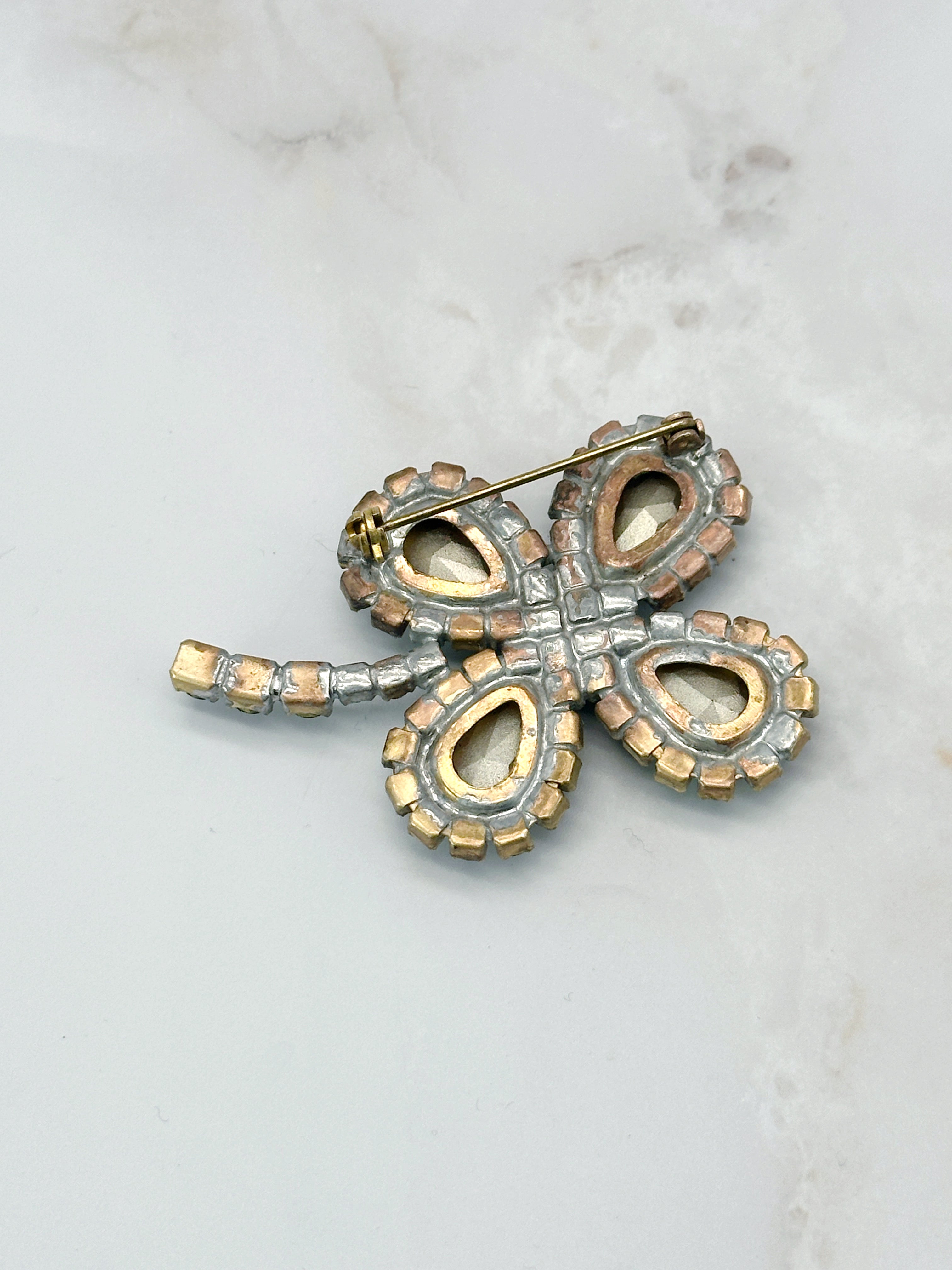 Funkelnde Gablonzer Brosche Glückskleeblatt