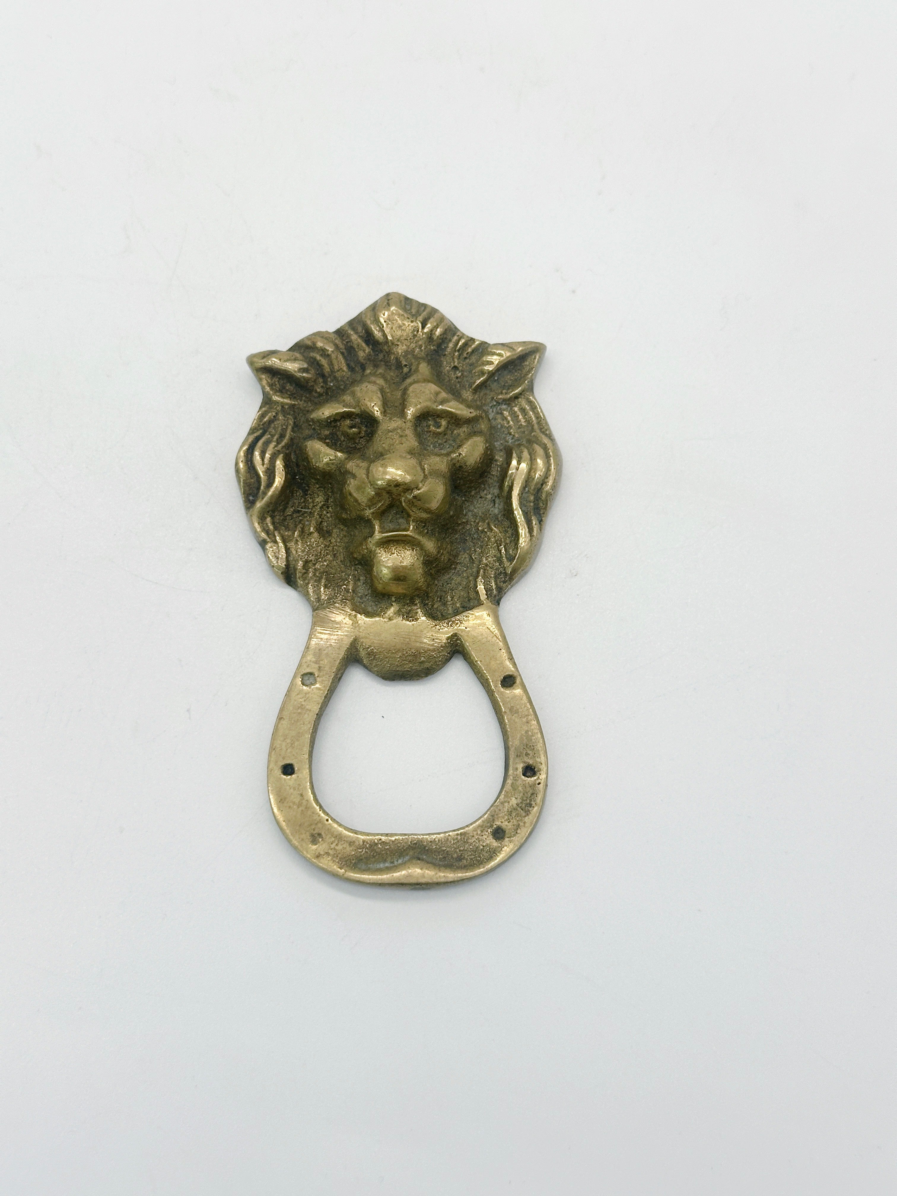 Edler Vintage Flaschenöffner aus Messing mit Löwenmotiv