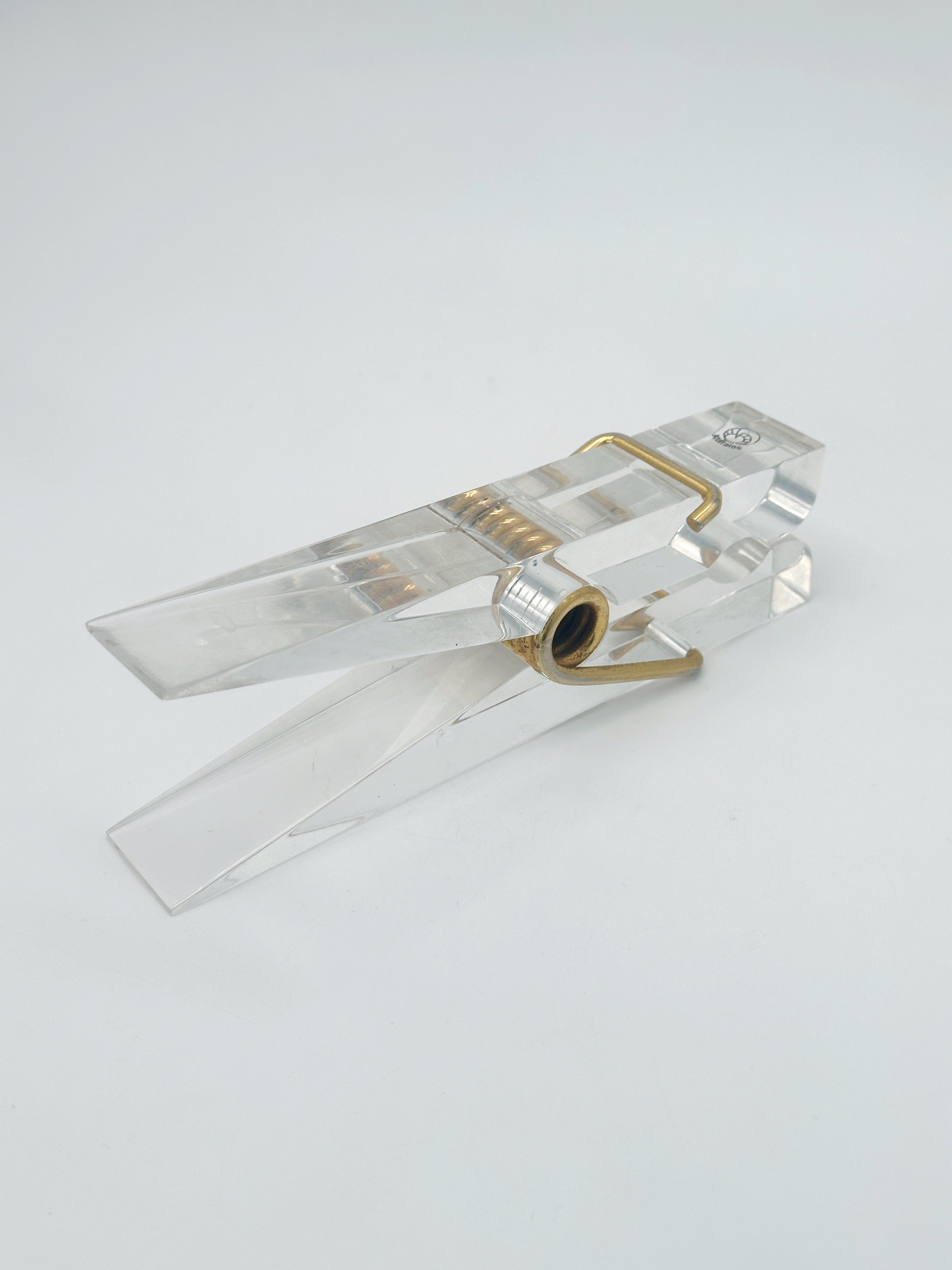 Große Wäscheklammer aus Lucite von Aquitaine